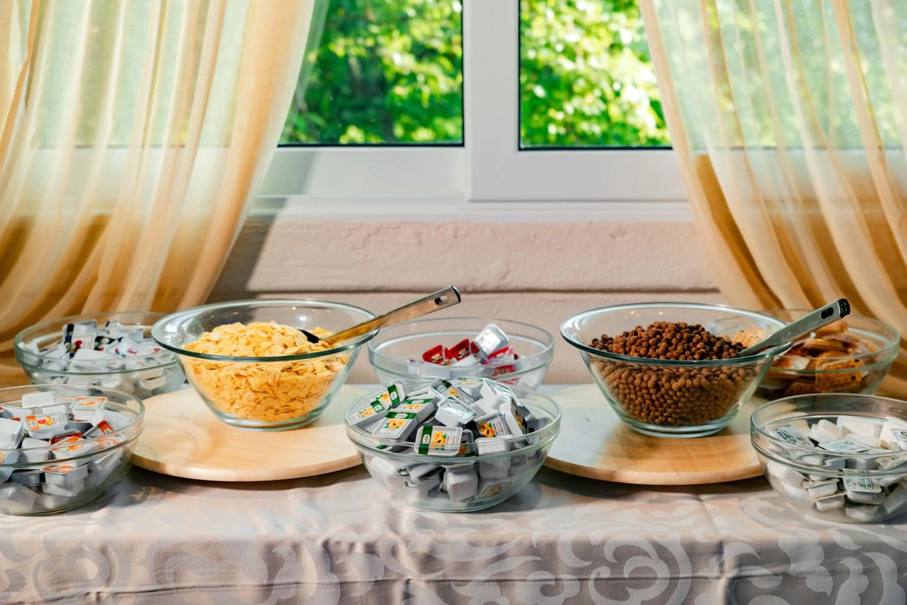 Breakfast in Tresor Sousouras