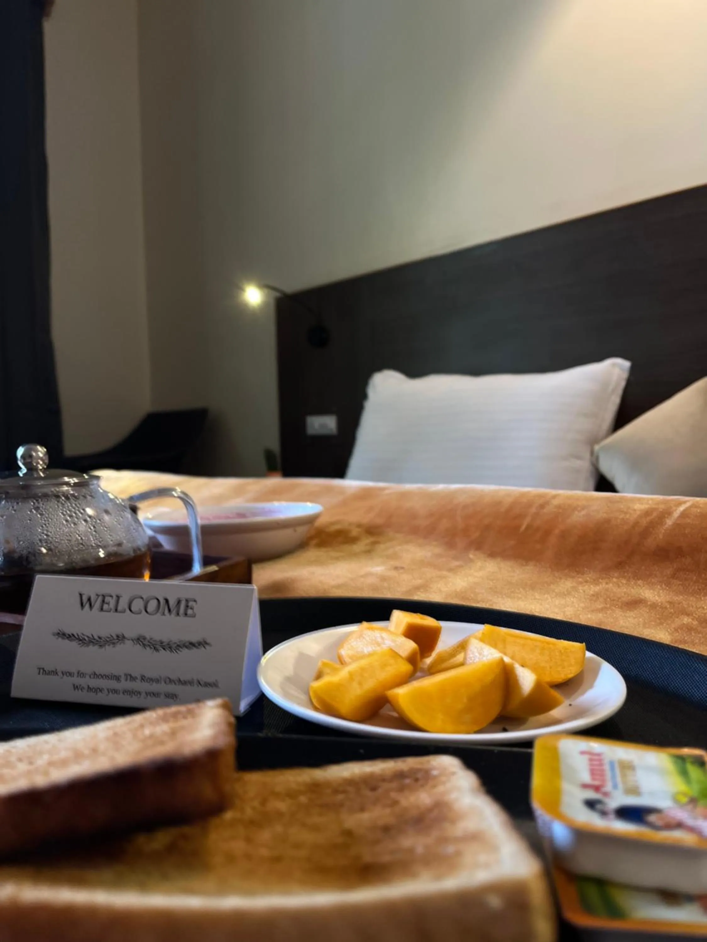 Breakfast in The Royal Orchard Kasol