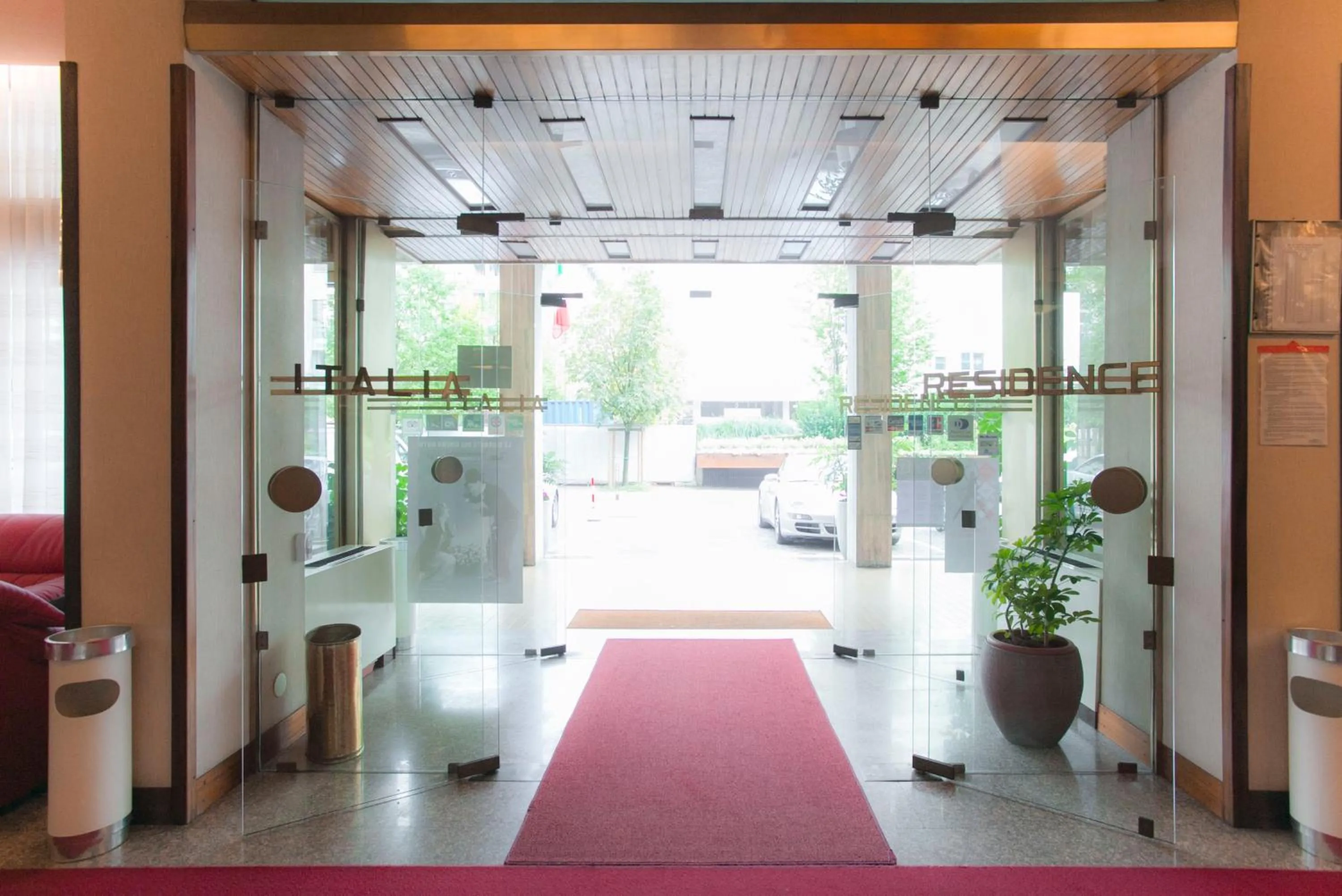 Facade/entrance in Albergo Residence Italia Vintage Hotel