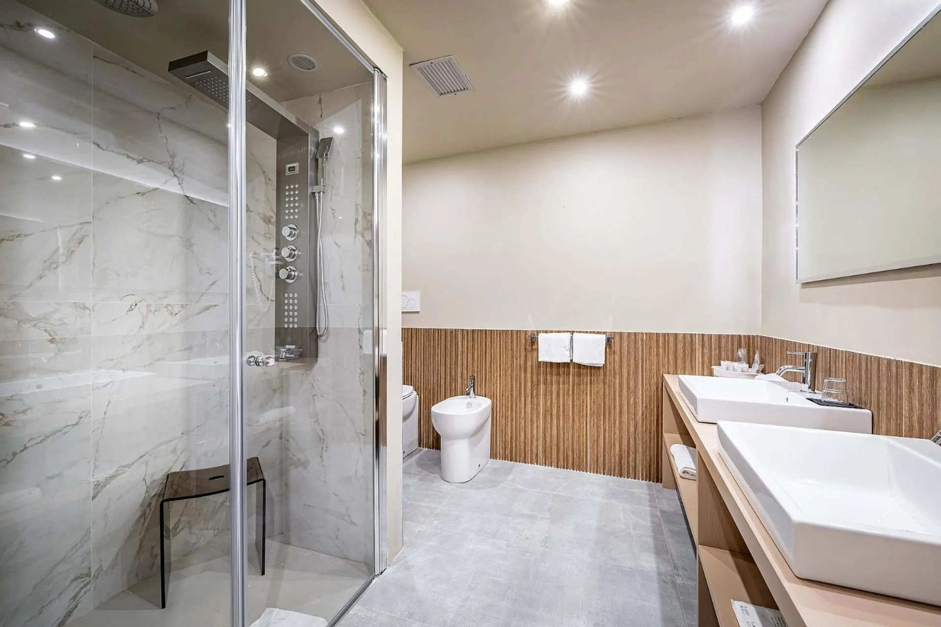 Shower in Hotel La Scaletta al Ponte Vecchio