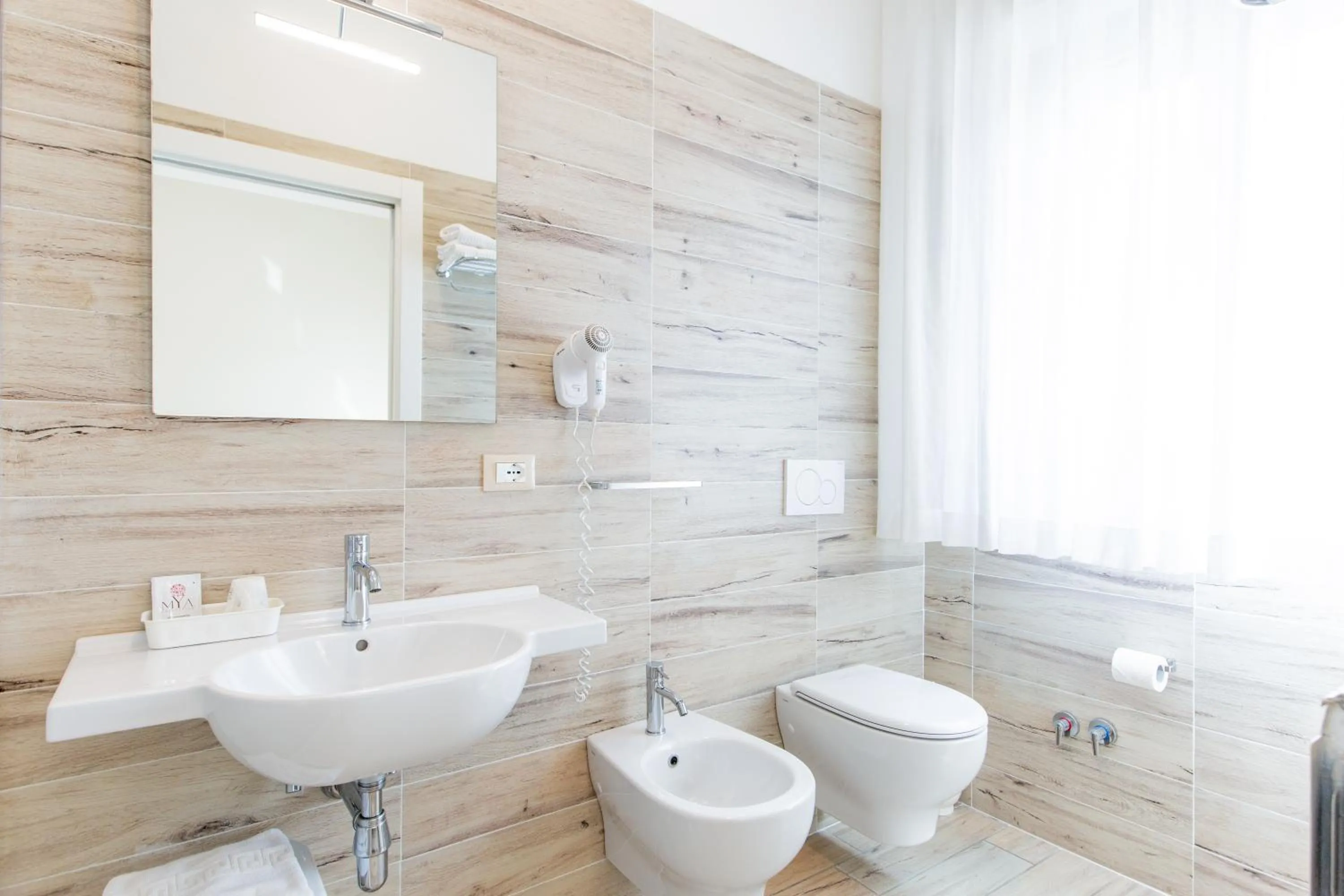 Bathroom in Hotel Lungomare