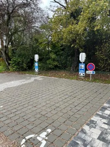 Parking in Logis HOTEL DU PARC