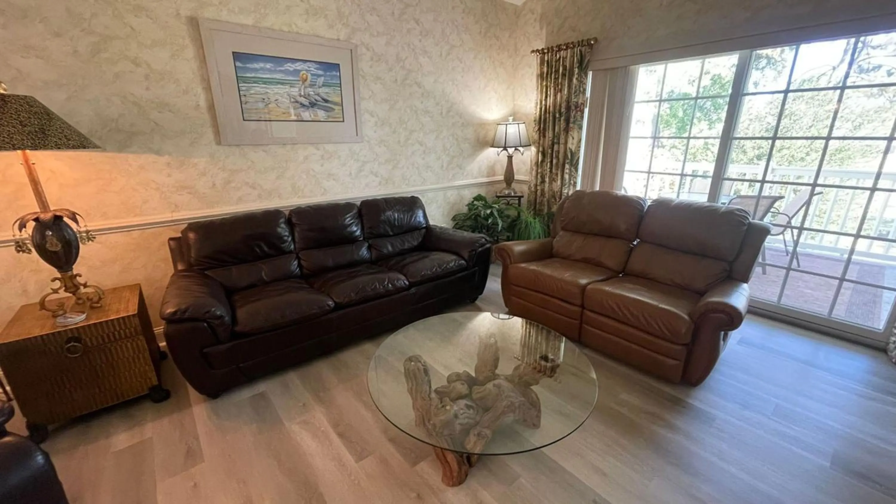 Living room in Stunning 3BR Condo near Myrtlewood Golf Resort and Beach