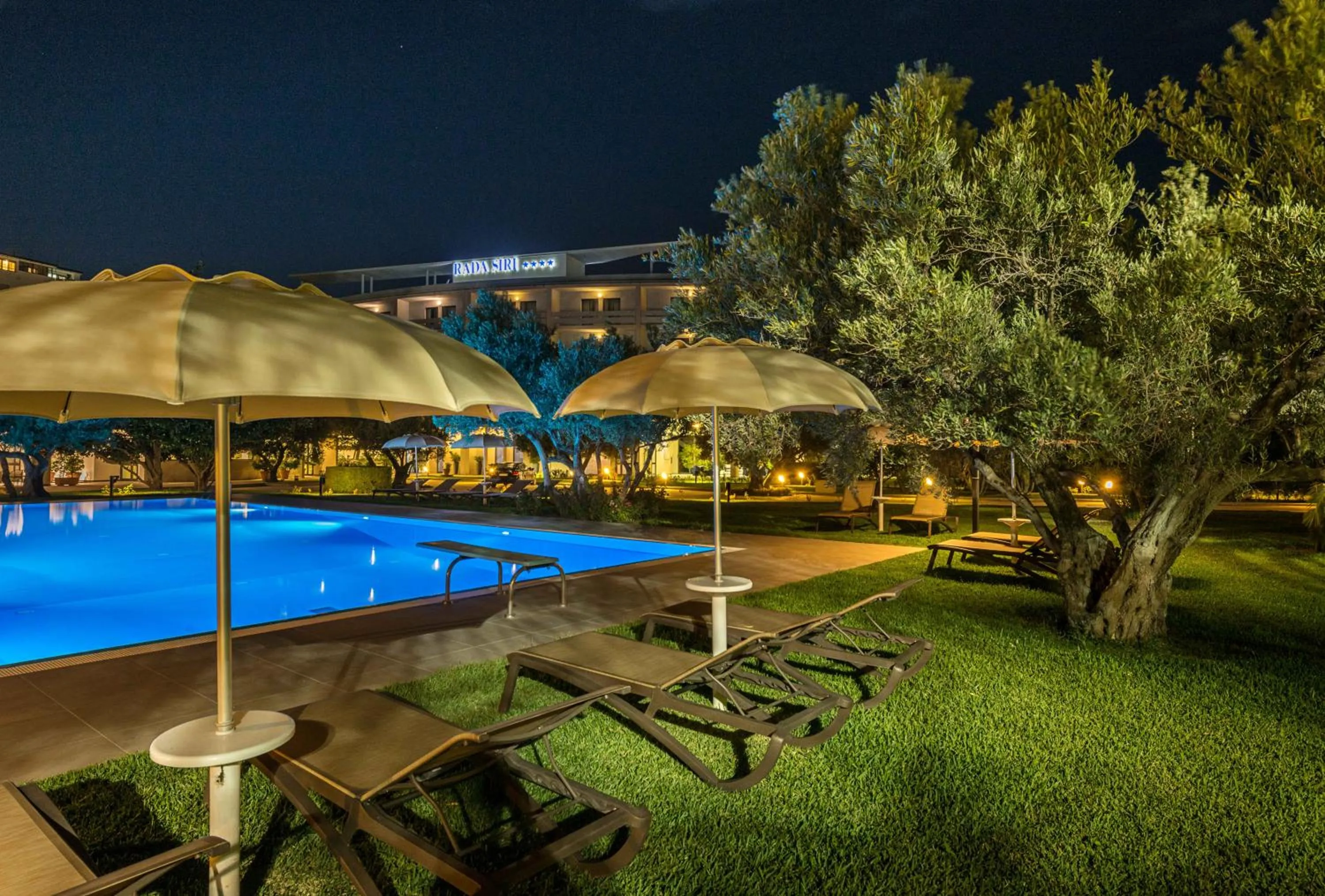 Swimming pool in Rada Siri