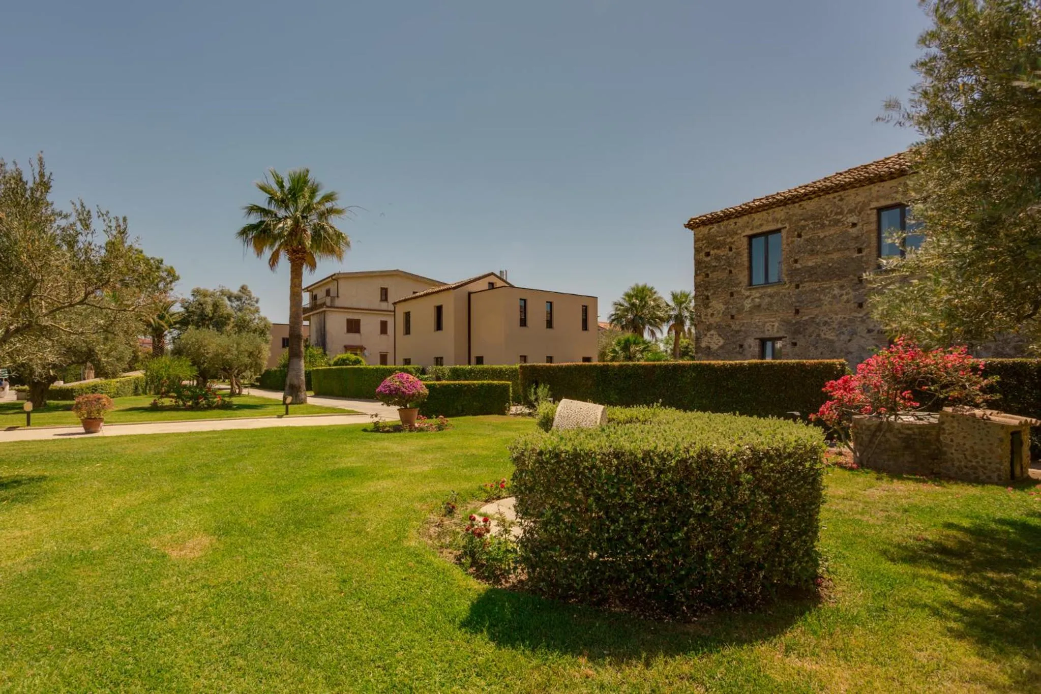 Garden view in Rada Siri