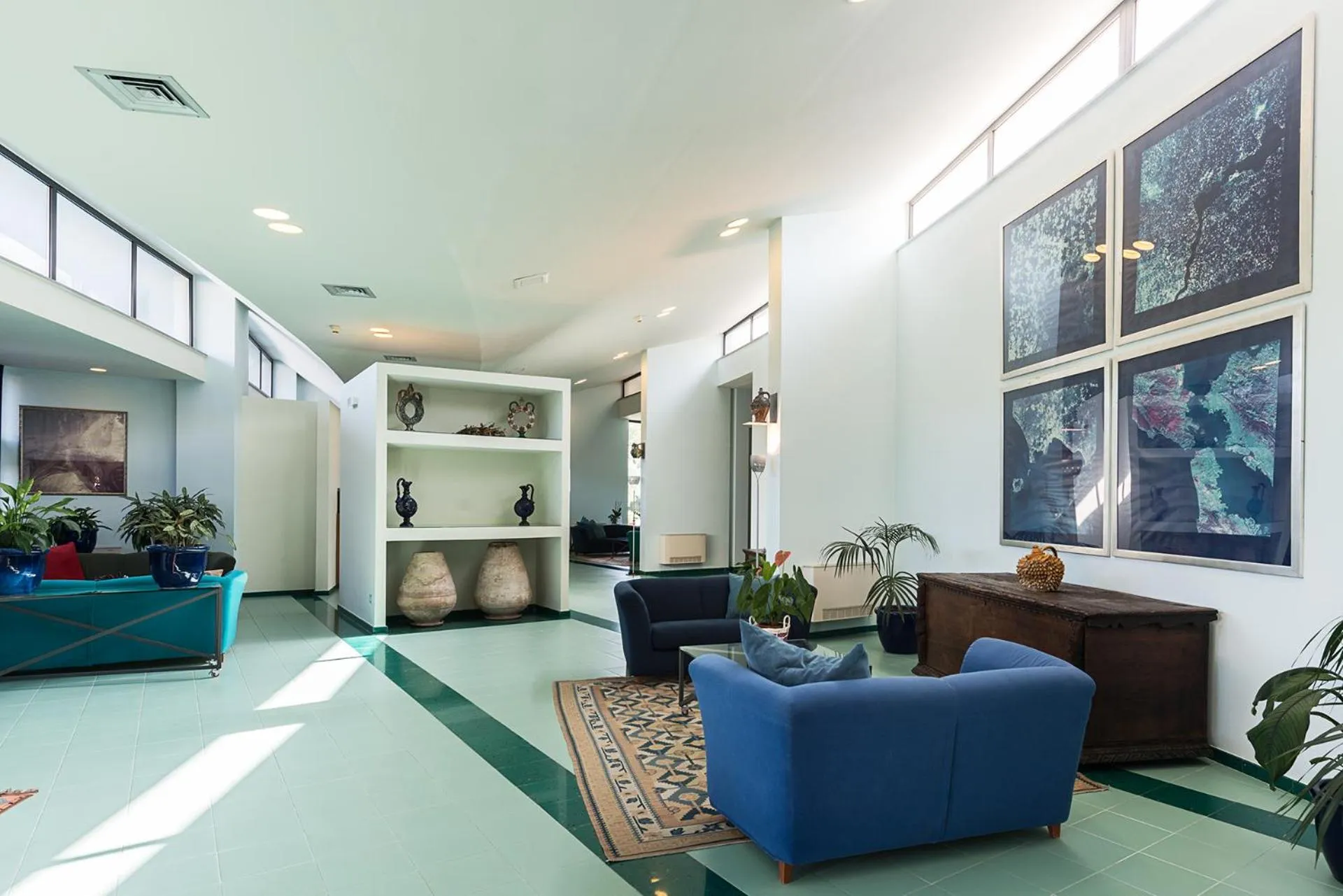 Lobby or reception in Rada Siri