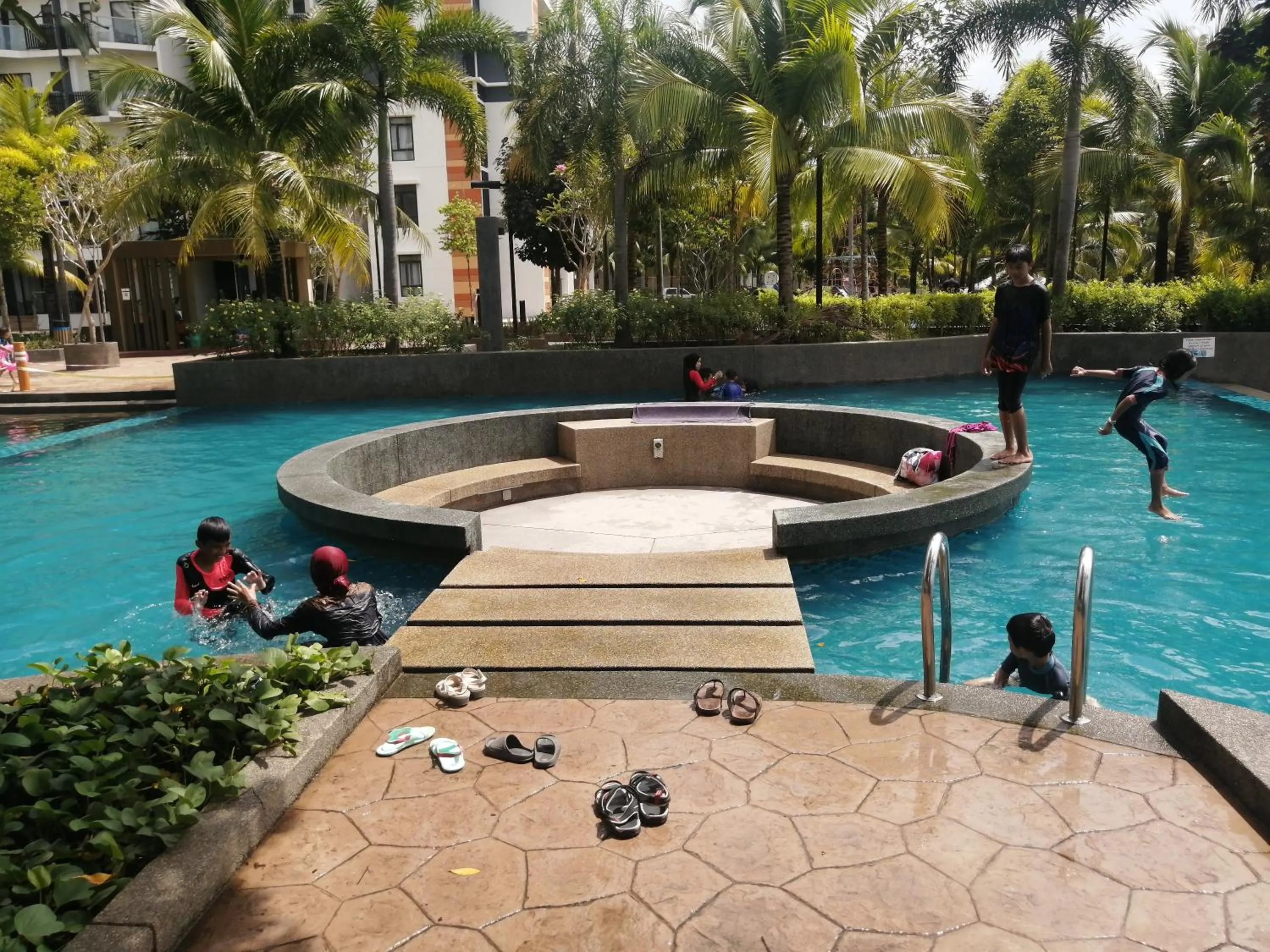 Swimming pool in Timurbay Seafront Residence