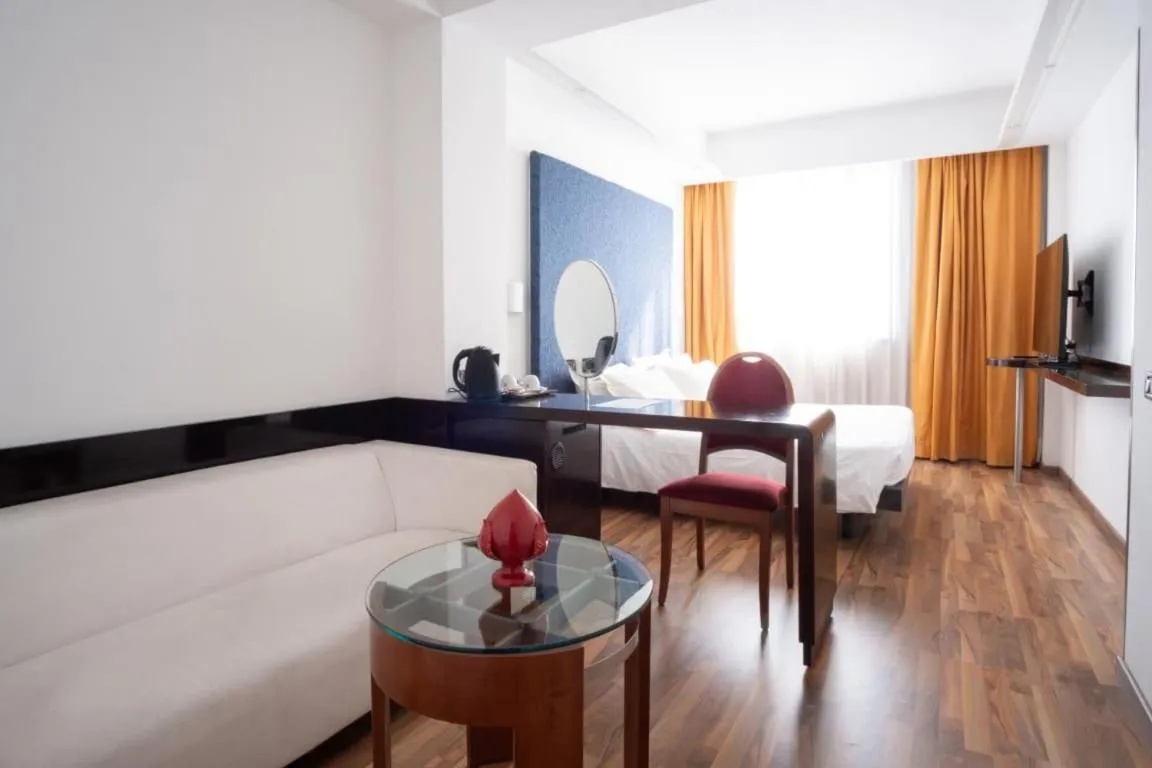 Bedroom in Hotel IMPERATORI