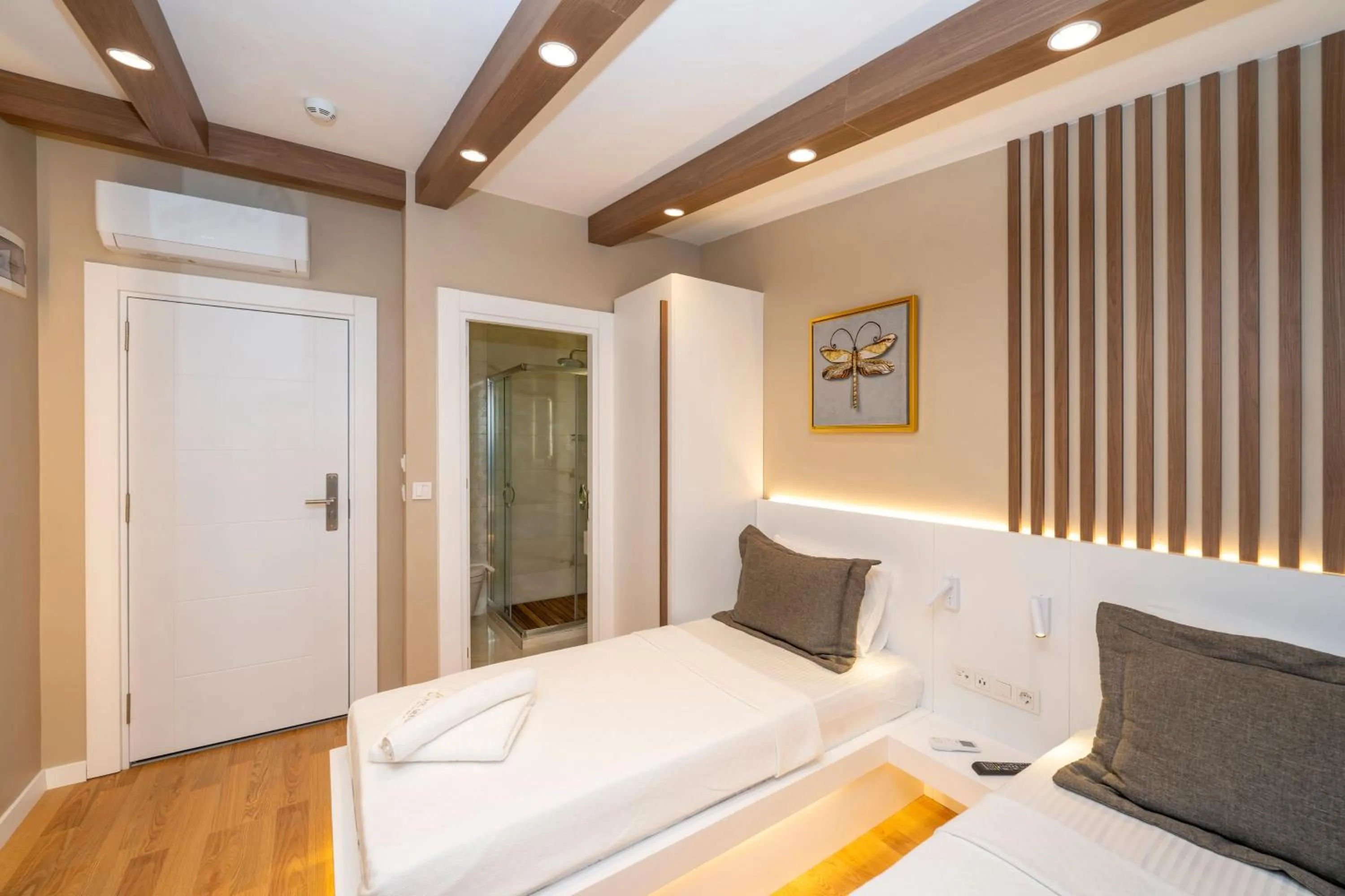 Bed in Hotel Grand İstanbul