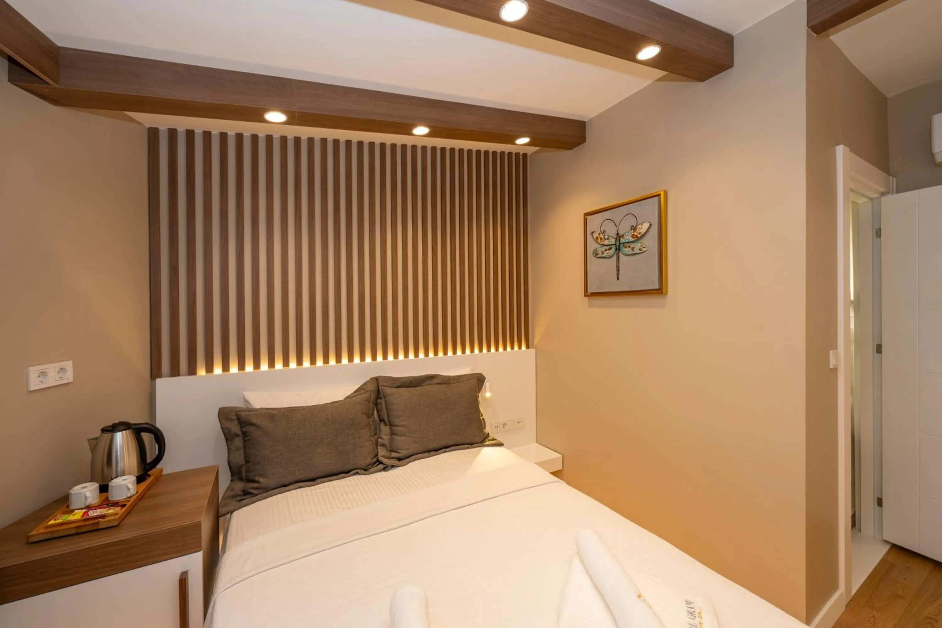 Bed in Hotel Grand İstanbul