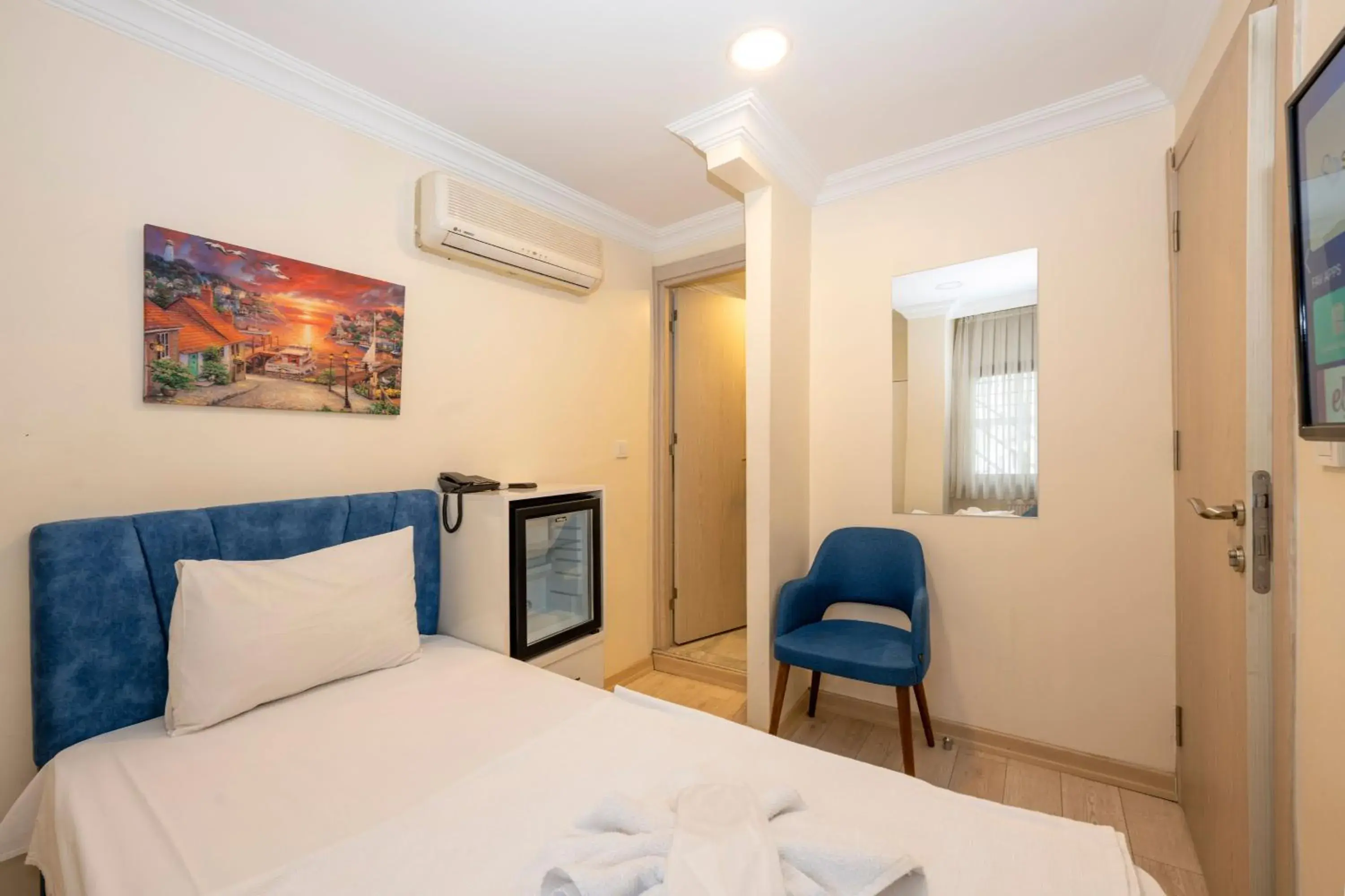 Standard Single Room in Hotel Grand İstanbul Standard Single Room in Hotel Grand İstanbul
