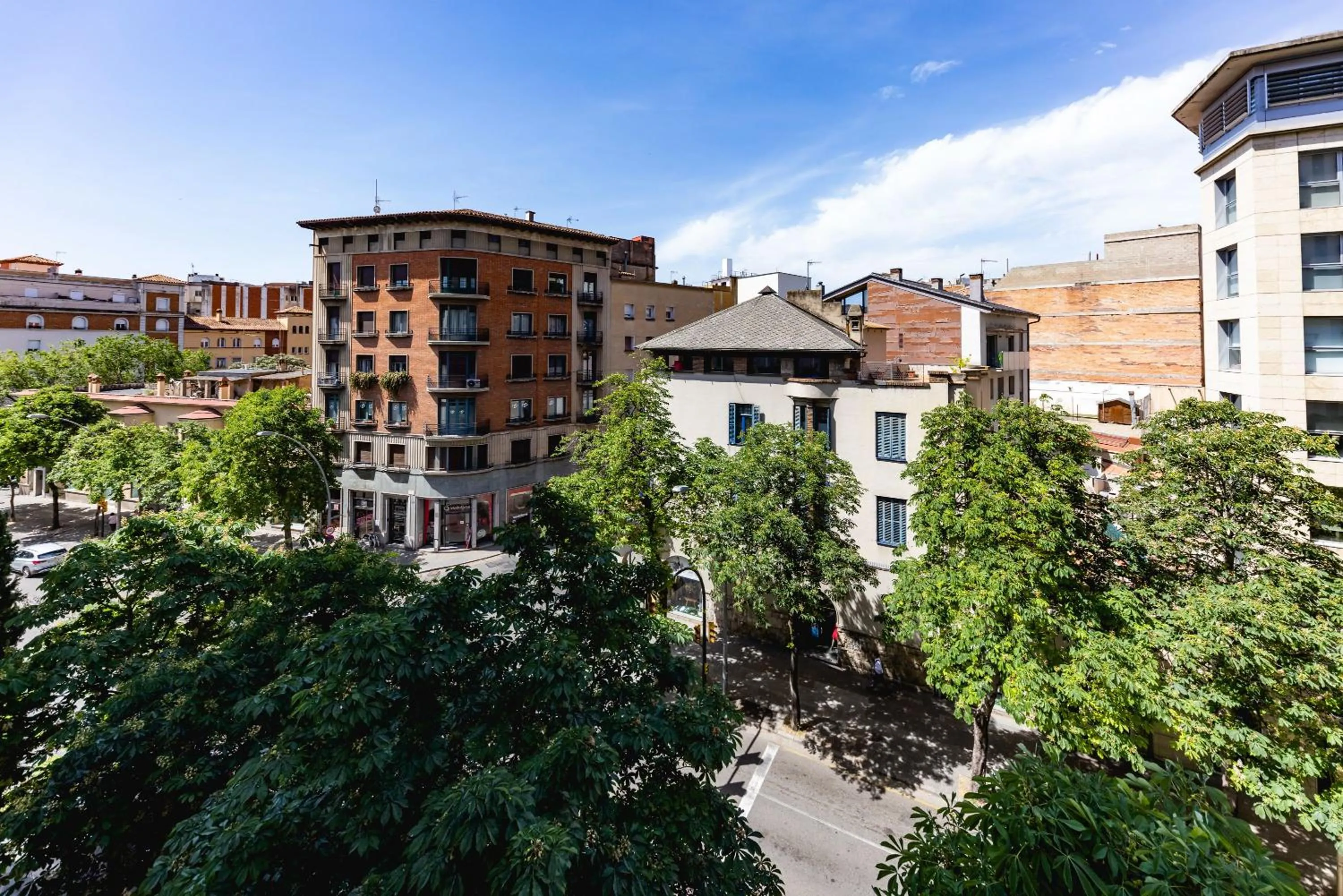 City view in Bravissimo Tarlà, 2-bedroom apartment