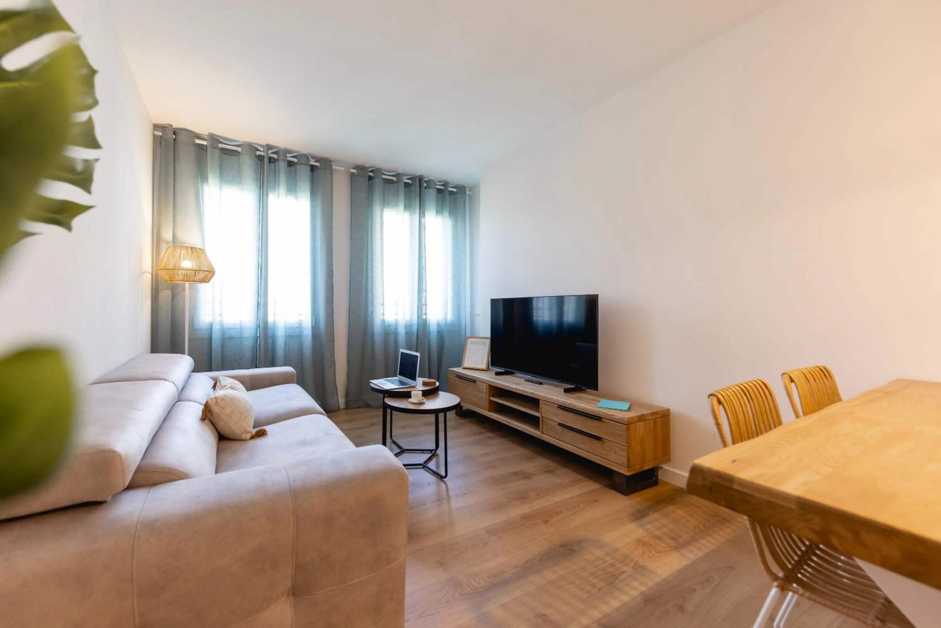 TV and multimedia in Bravissimo Tarlà, 2-bedroom apartment