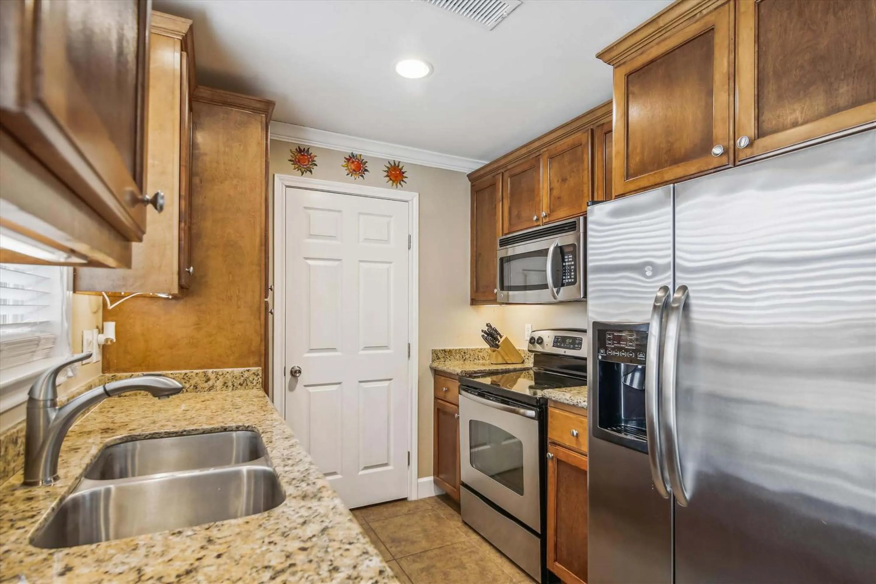 Property building in Dawn 1037-The Regal Seagull