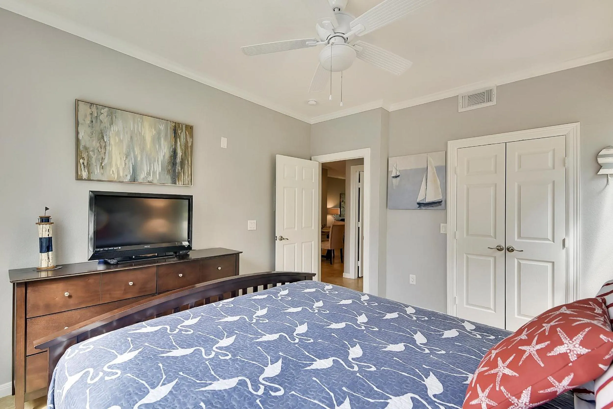 Bed in Dawn 916-Hook, Wine & Sinker