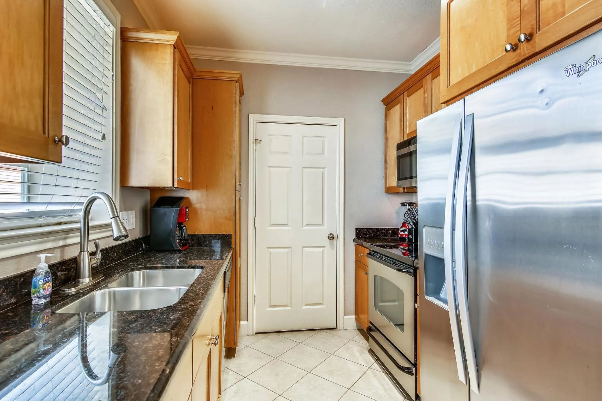 Kitchen or kitchenette in Dawn 625