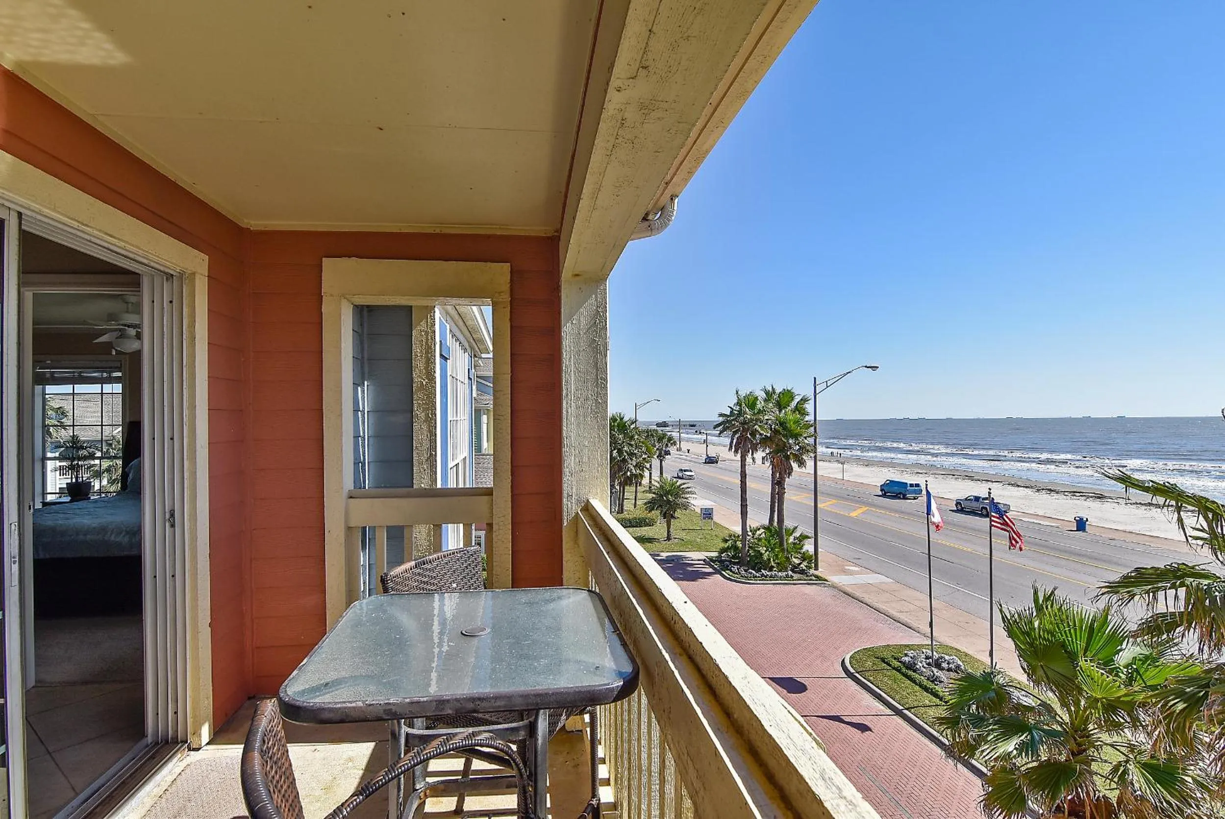 Property building in Dawn 631