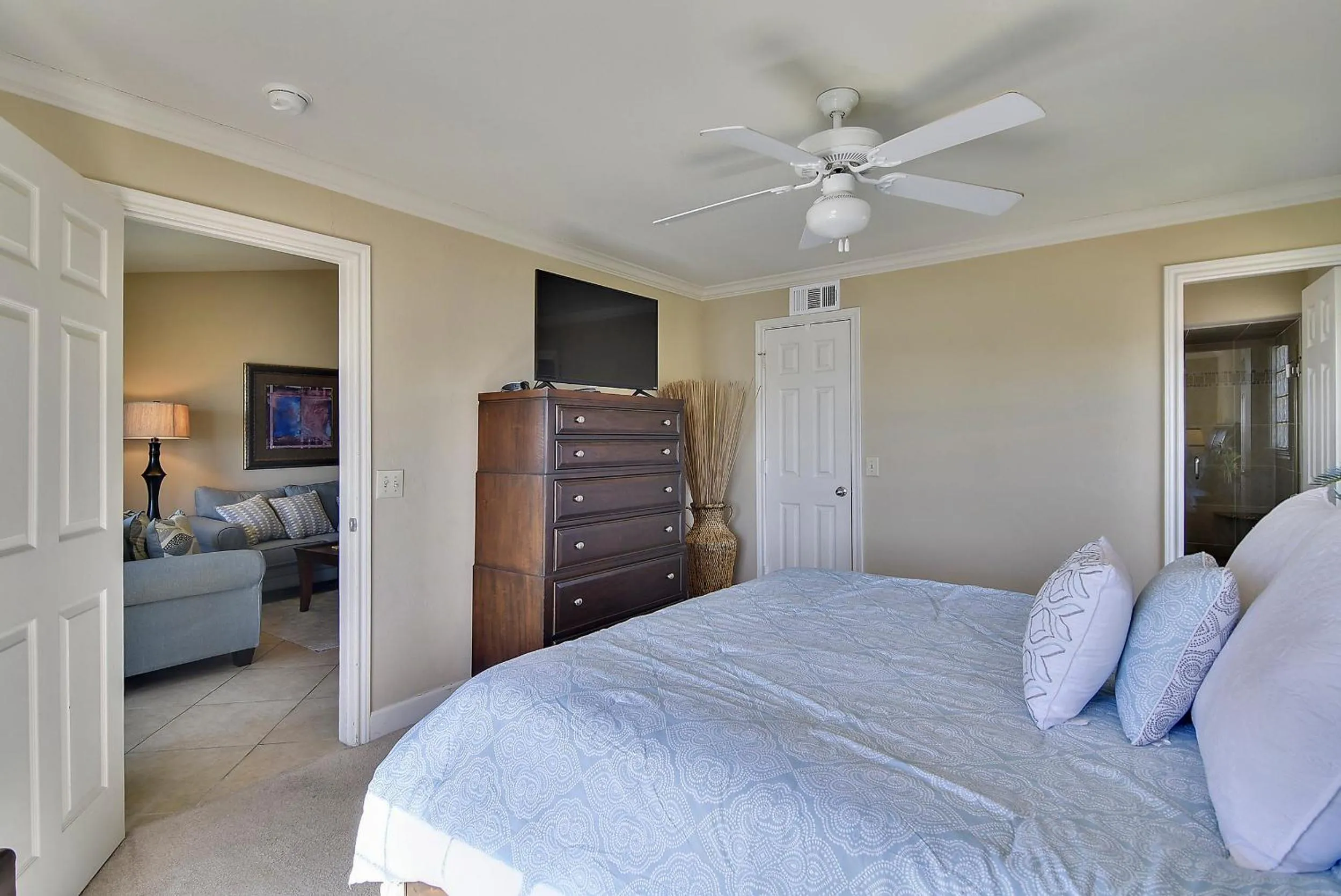 Bedroom, Bed in Dawn 631