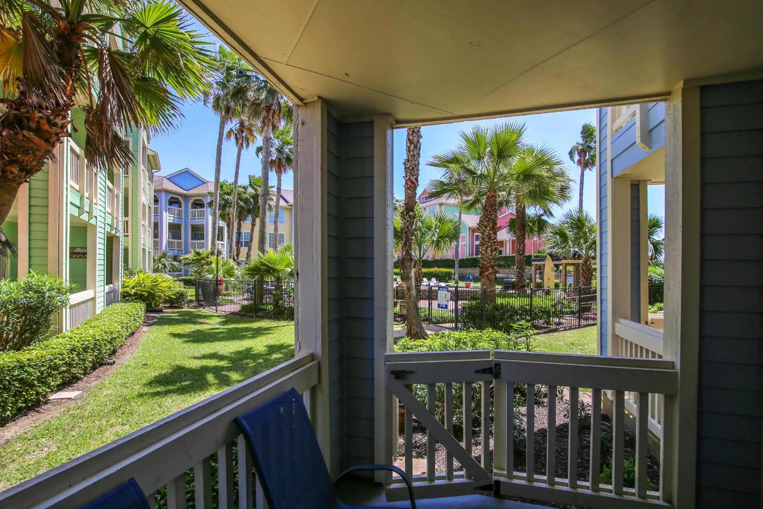 Property building in Dawn 511-Oasis at the Dawn