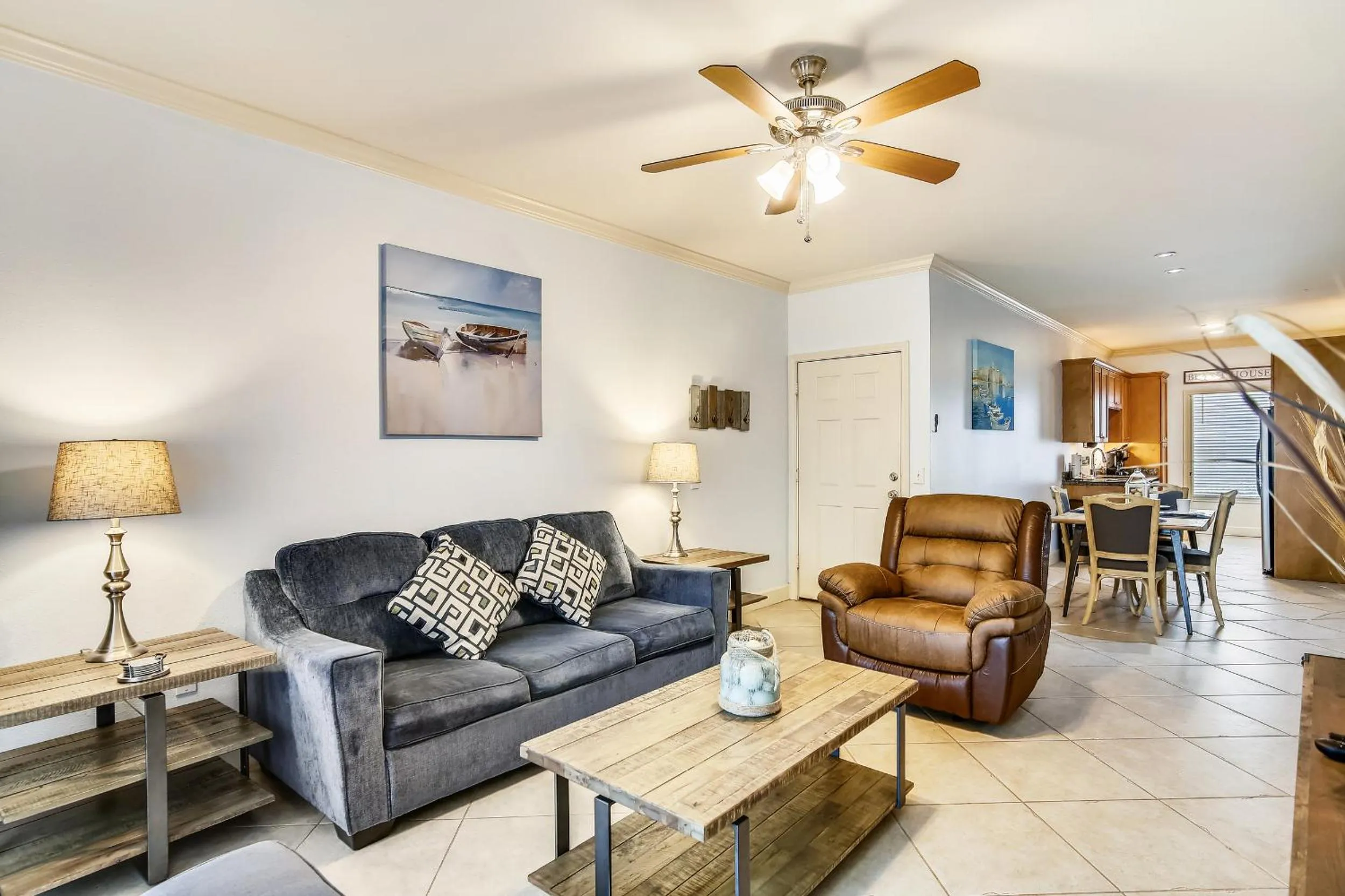 Living room in Dawn 511-Oasis at the Dawn