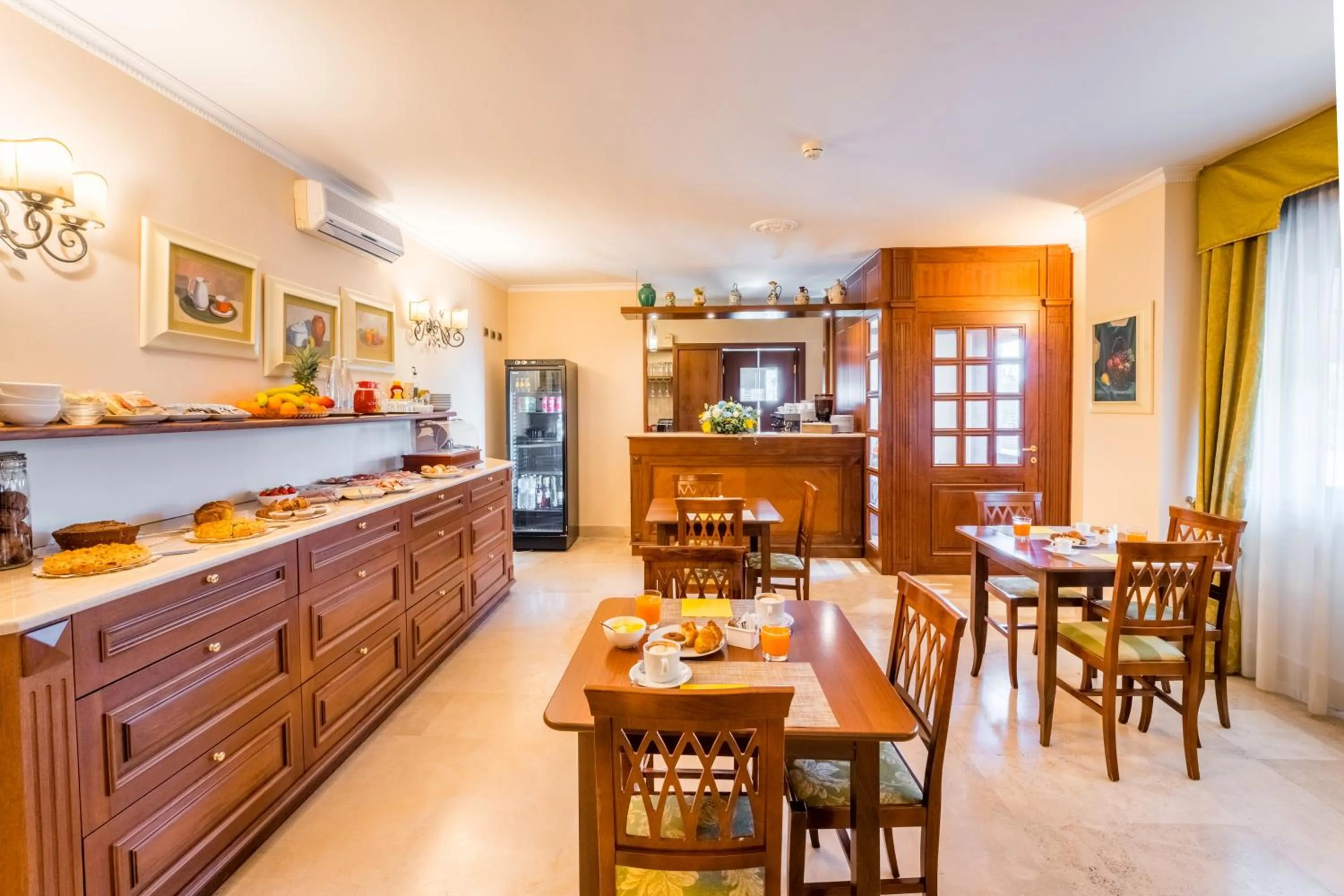 Breakfast in Altea Suites