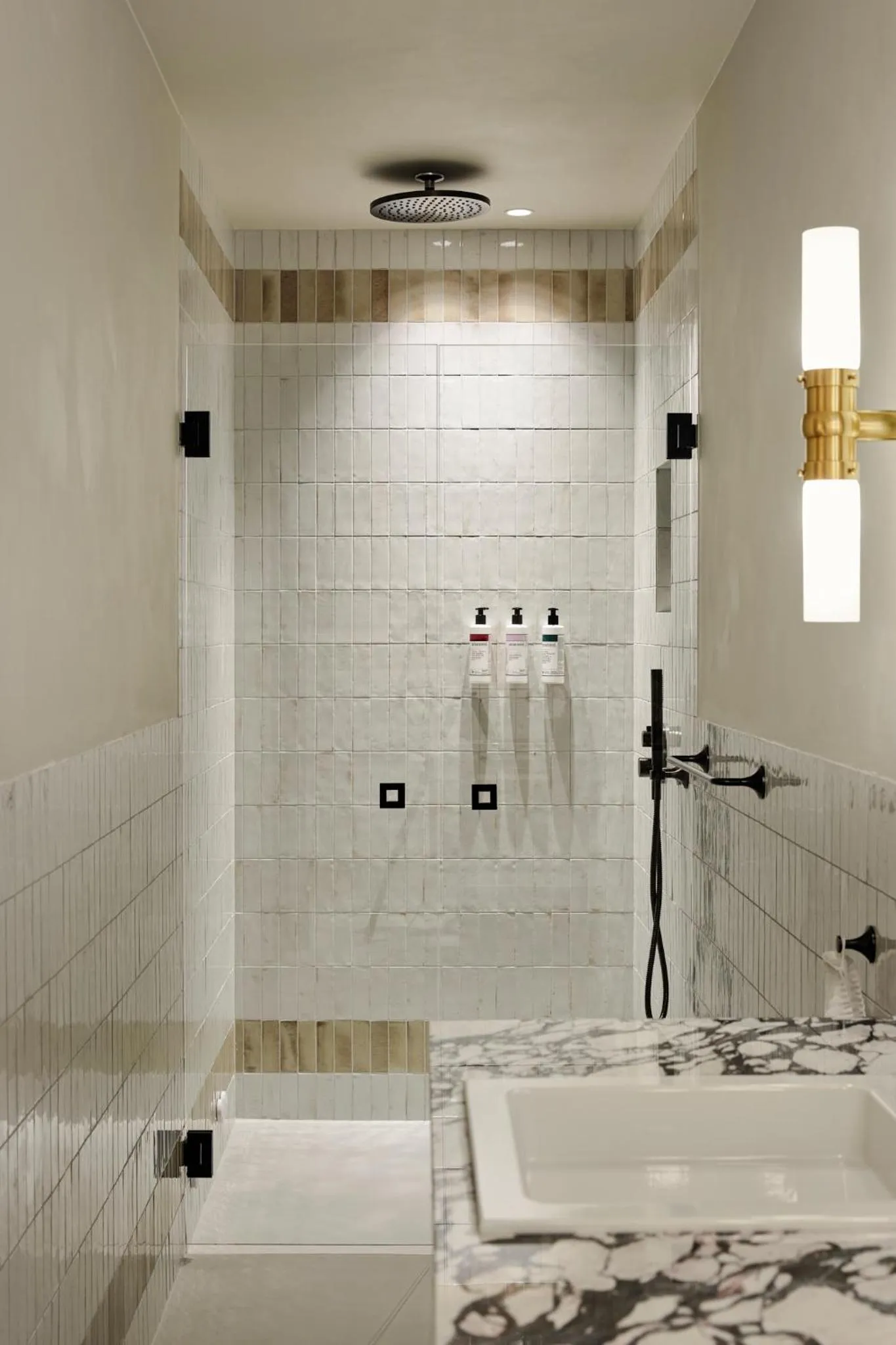 Shower in Att Revier