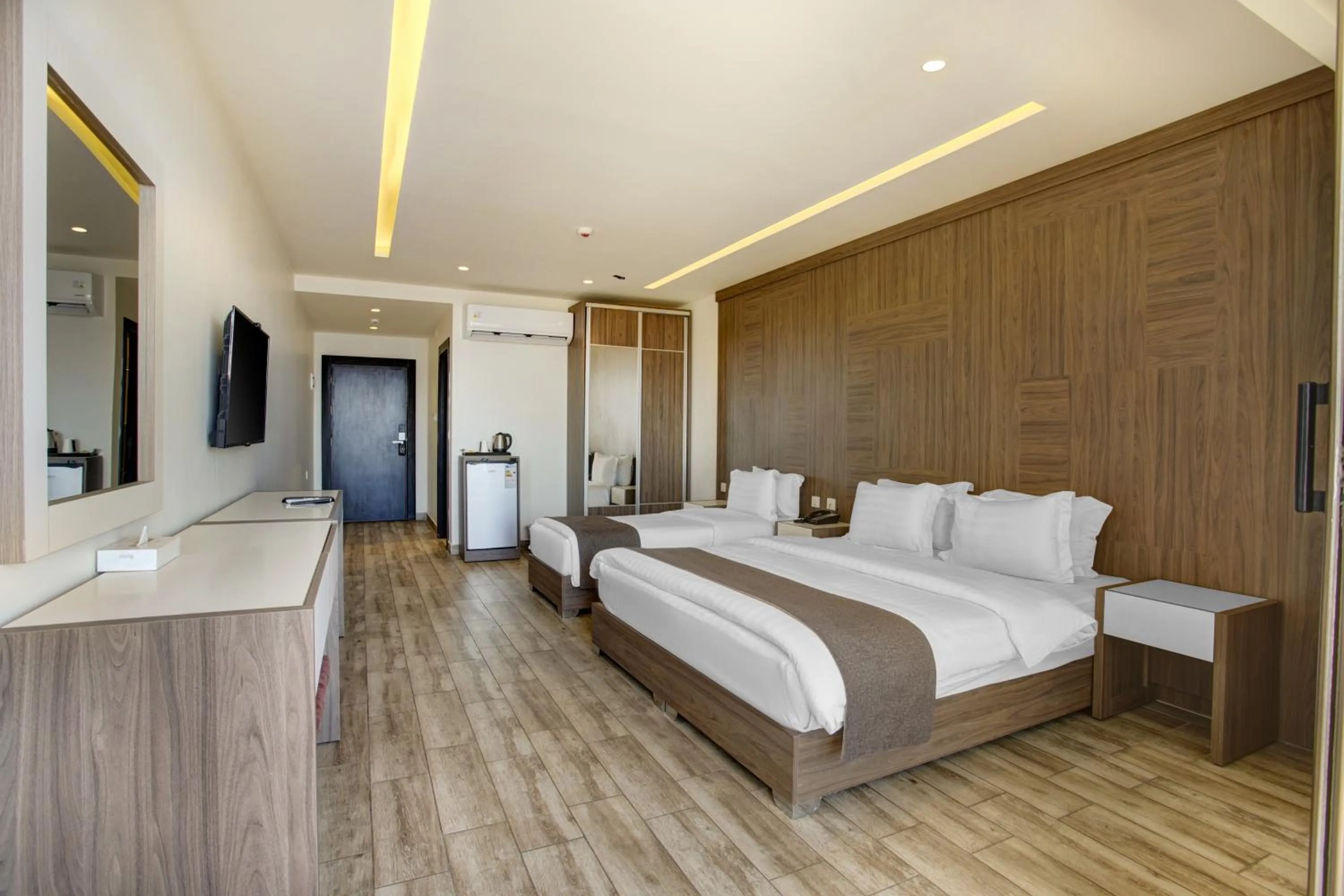 TV and multimedia, Bed in Luciana Hotel by FHM