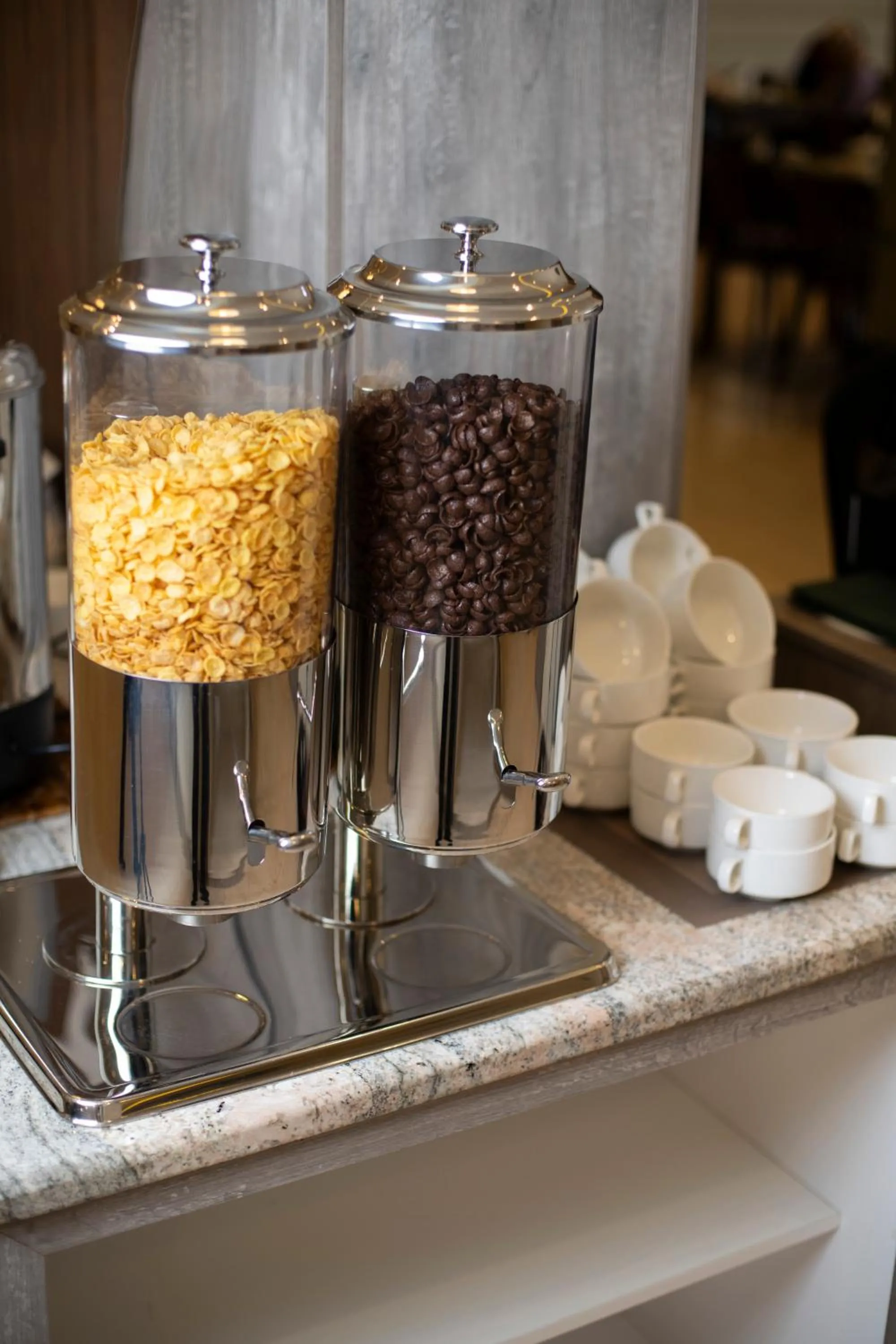 Food and drinks in Luciana Hotel by FHM