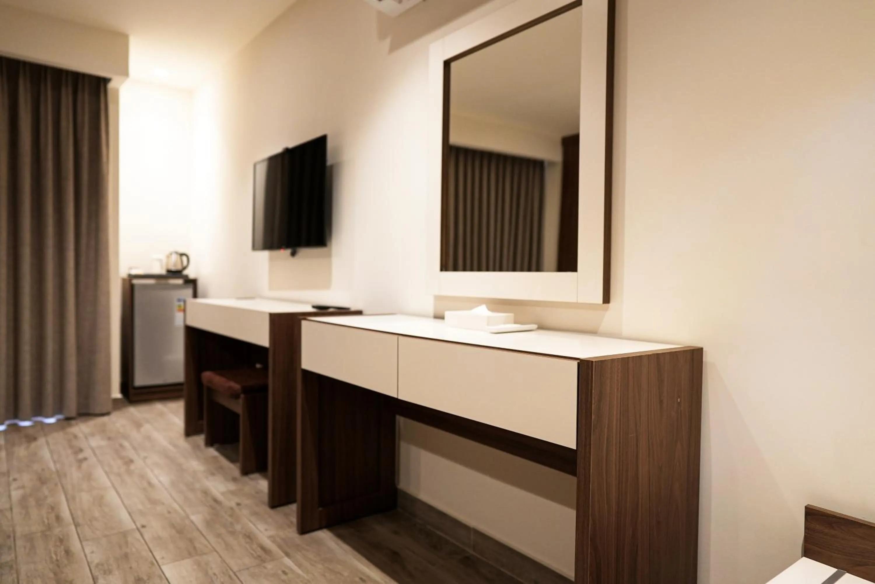 TV and multimedia in Luciana Hotel by FHM