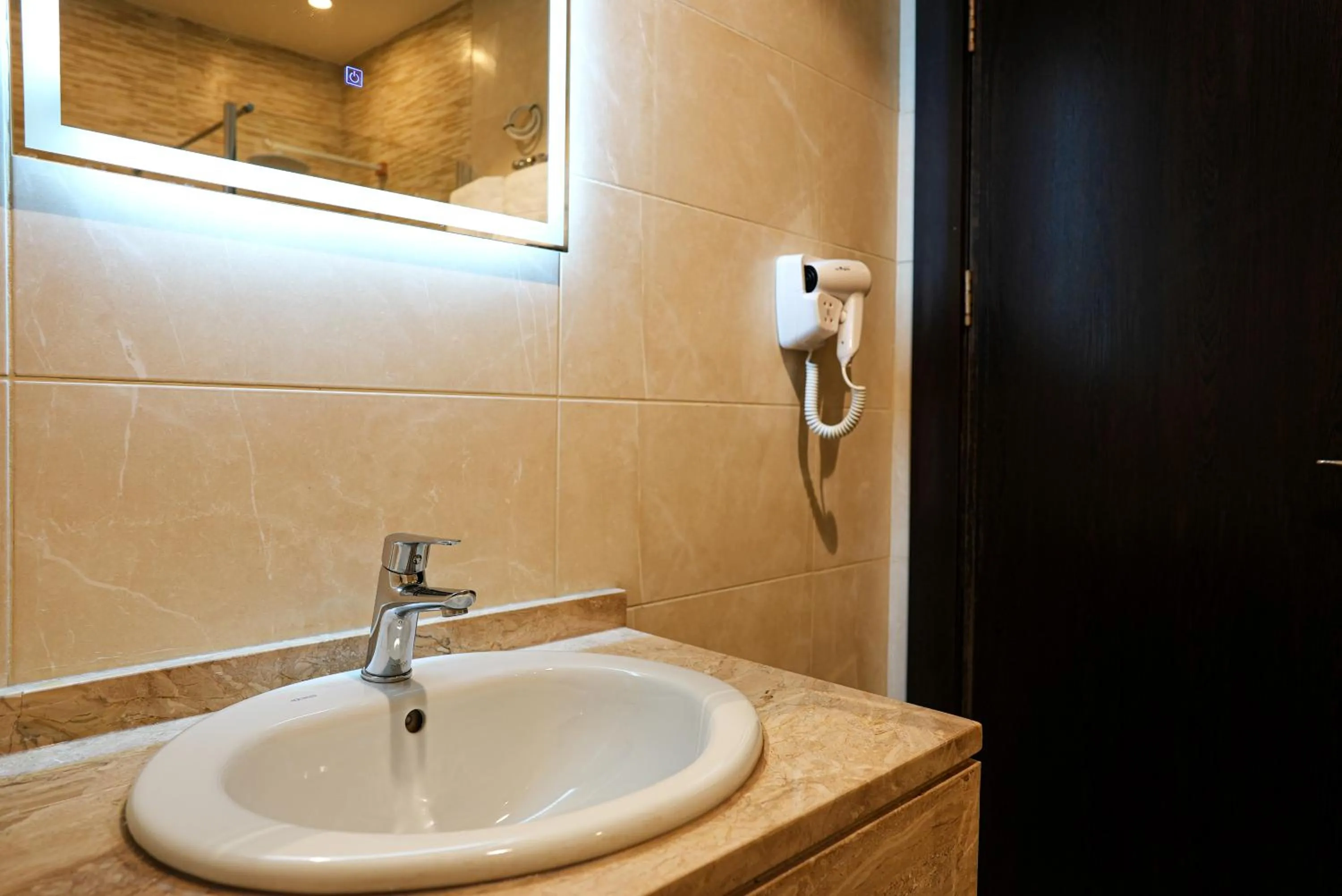 Toilet in Luciana Hotel by FHM