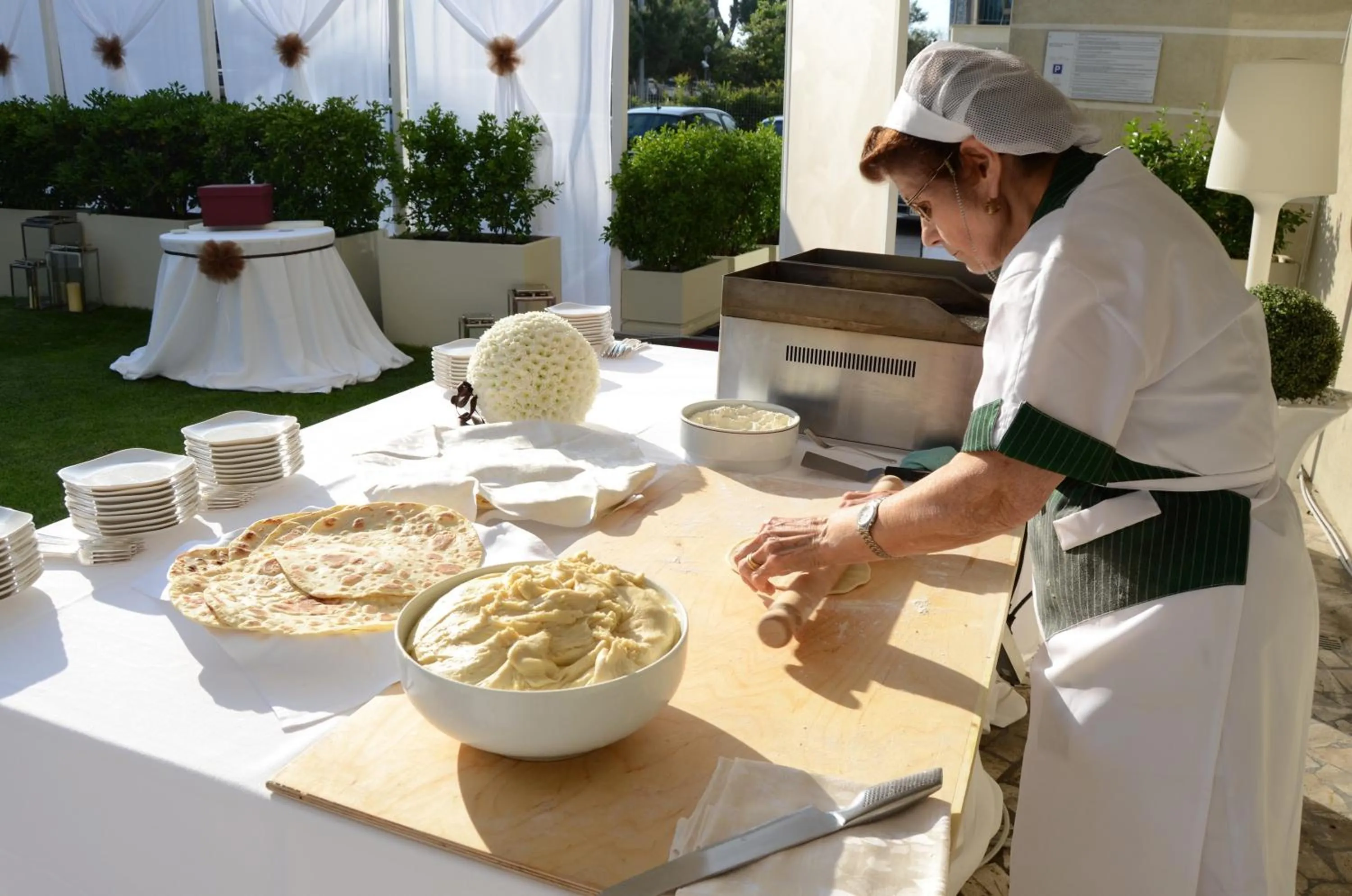 People in Hotel Sporting