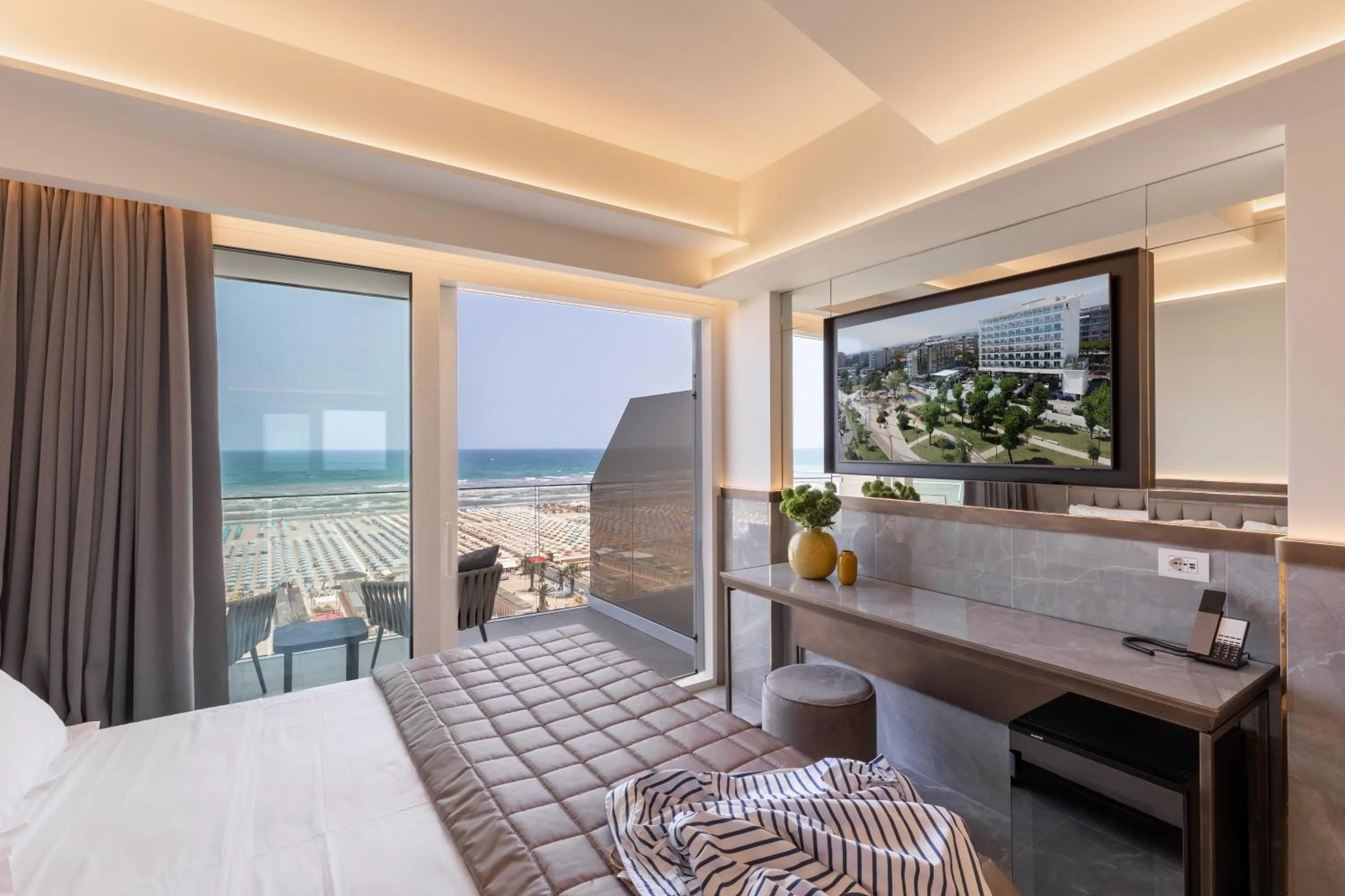 Sea view, Bed in Hotel Sporting