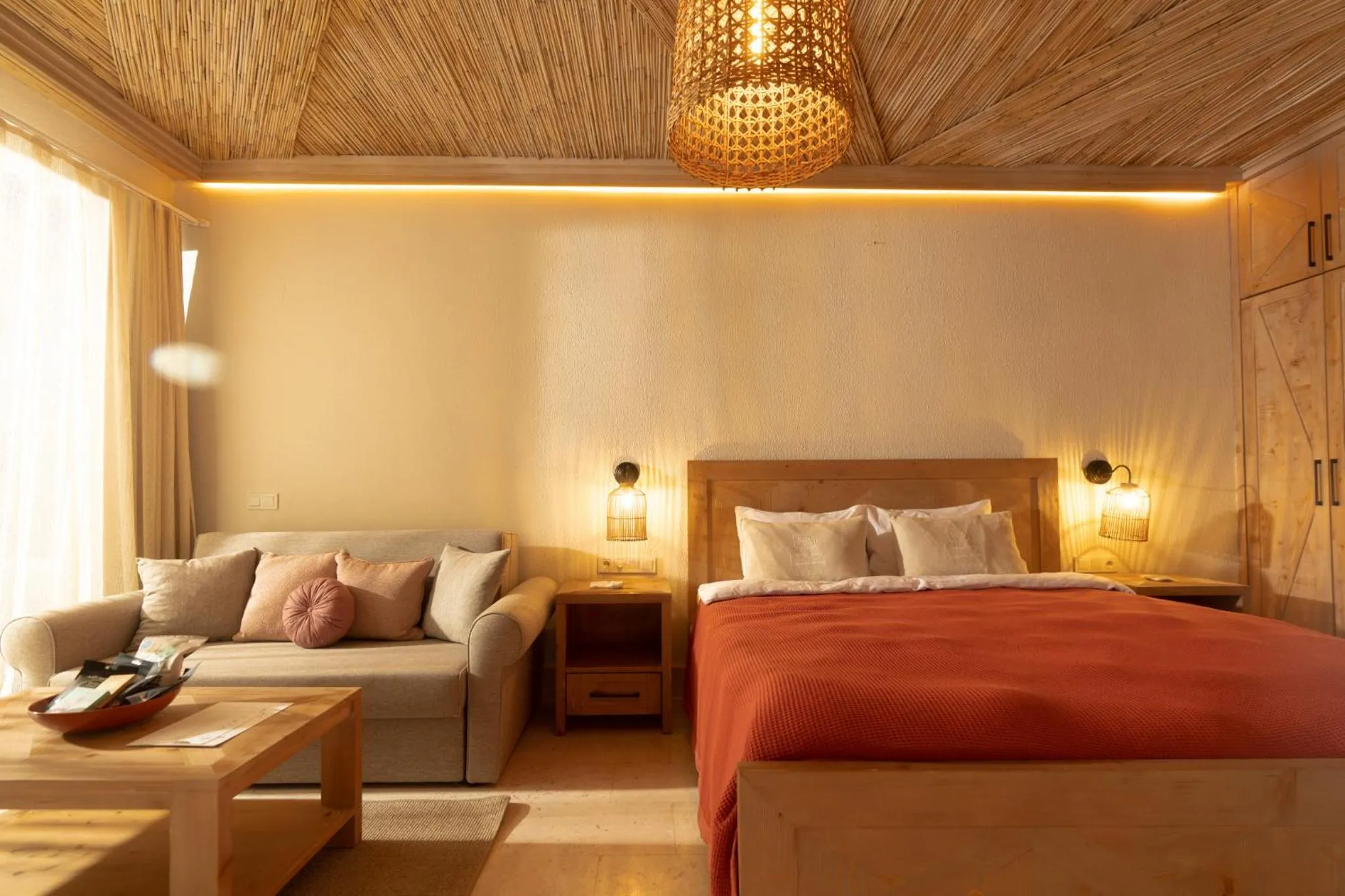 Photo of the whole room, Bed in IZZ Getaway - Adults Only