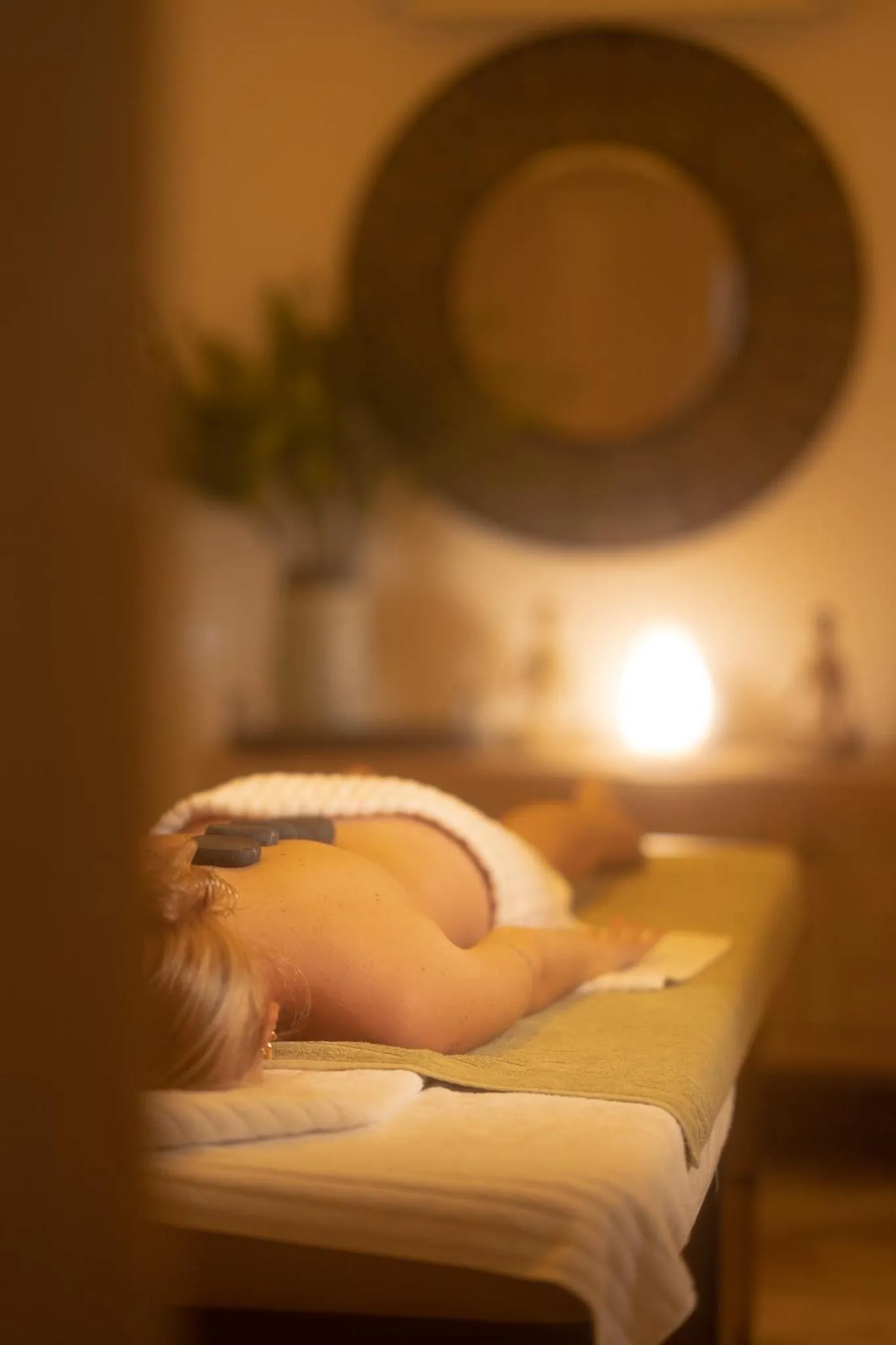 Massage, Bed in IZZ Getaway - Adults Only