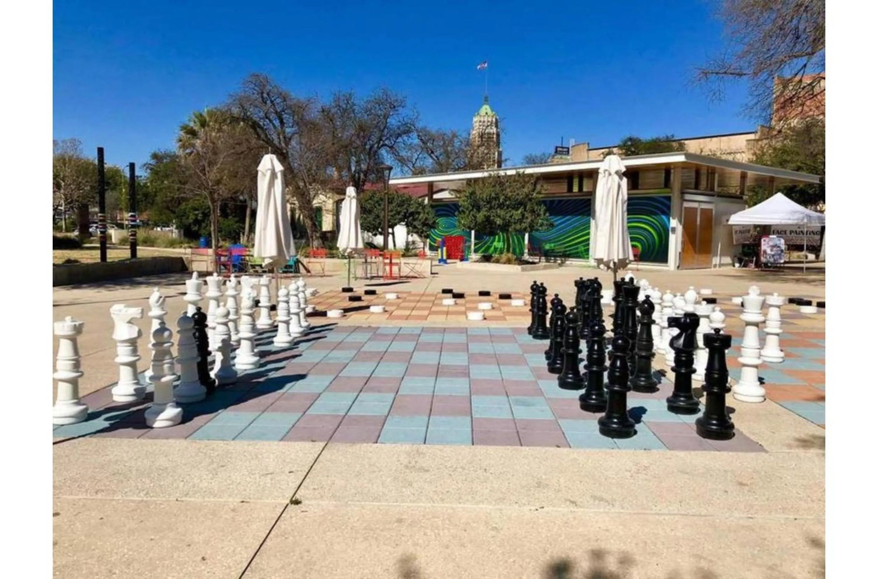 Stunning Cozy Downtown Guesthouse