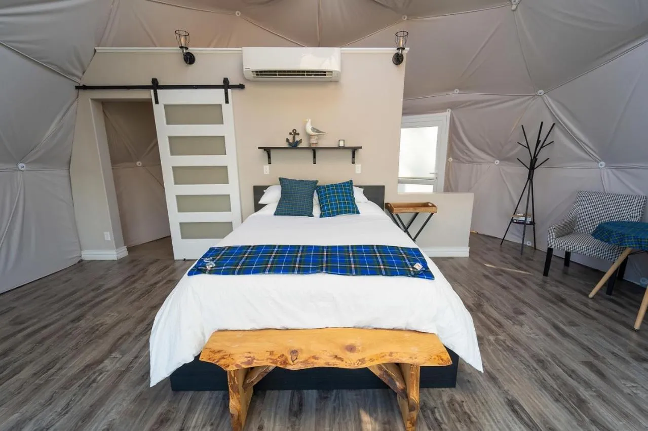 Bed in Gravity Luxury Domes