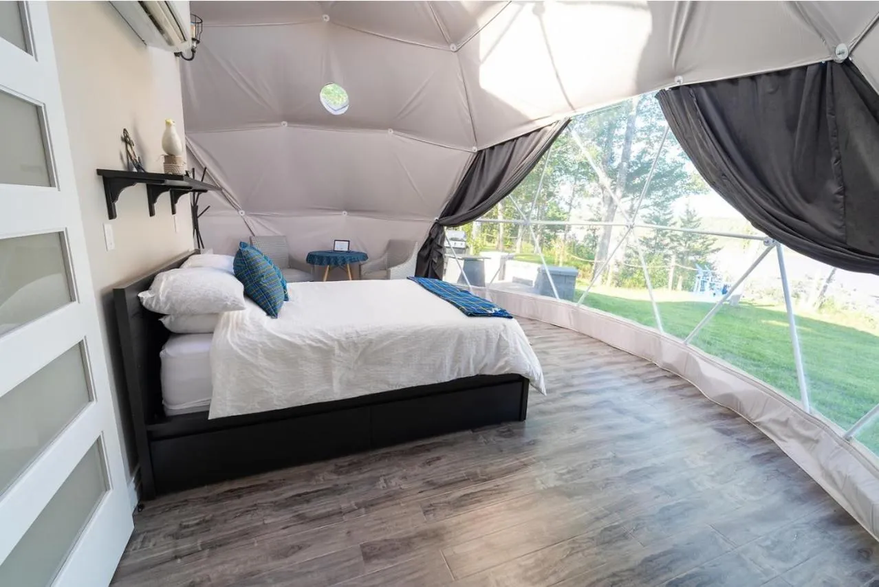Bed in Gravity Luxury Domes