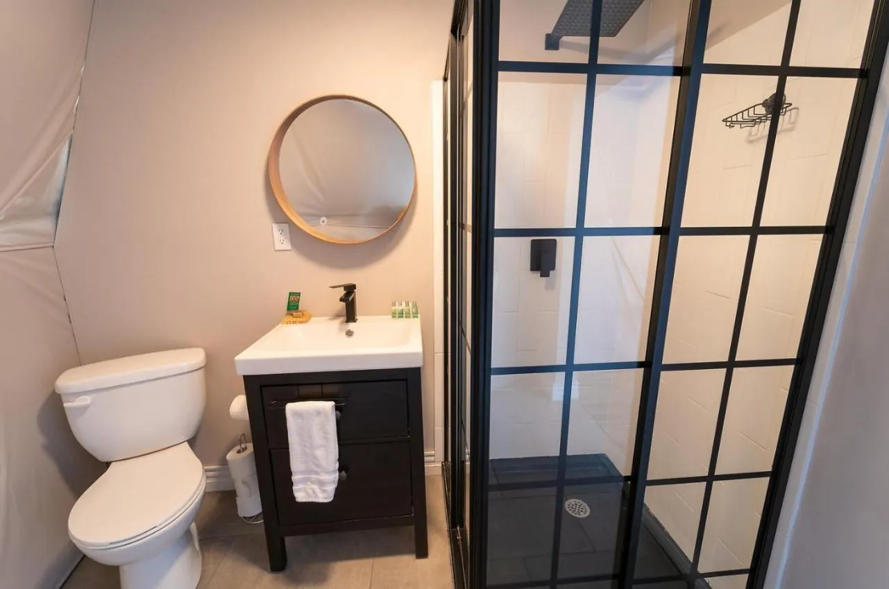 Shower in Gravity Luxury Domes