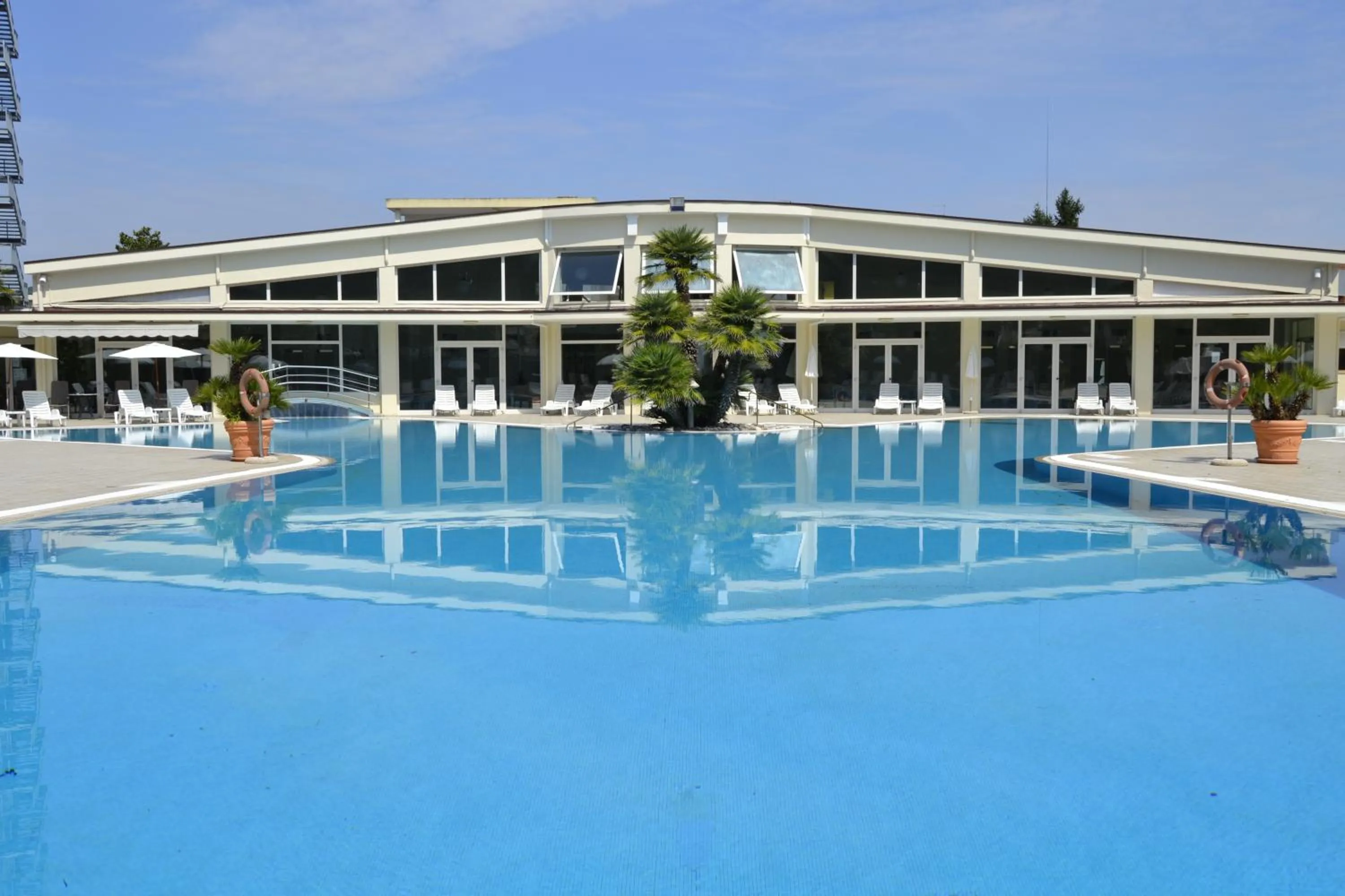 Swimming pool in Hotel Internazionale Terme