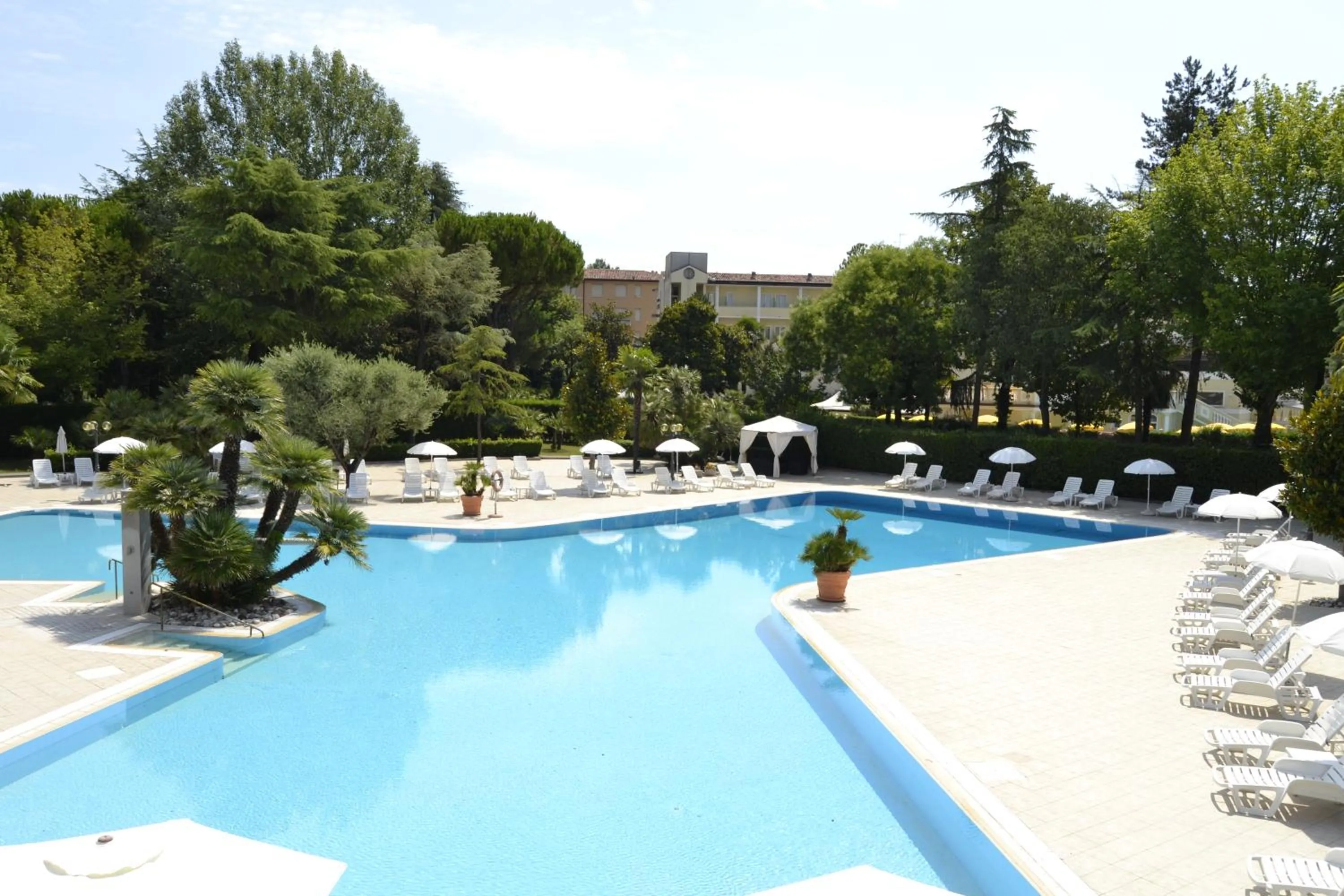 Swimming pool in Hotel Internazionale Terme