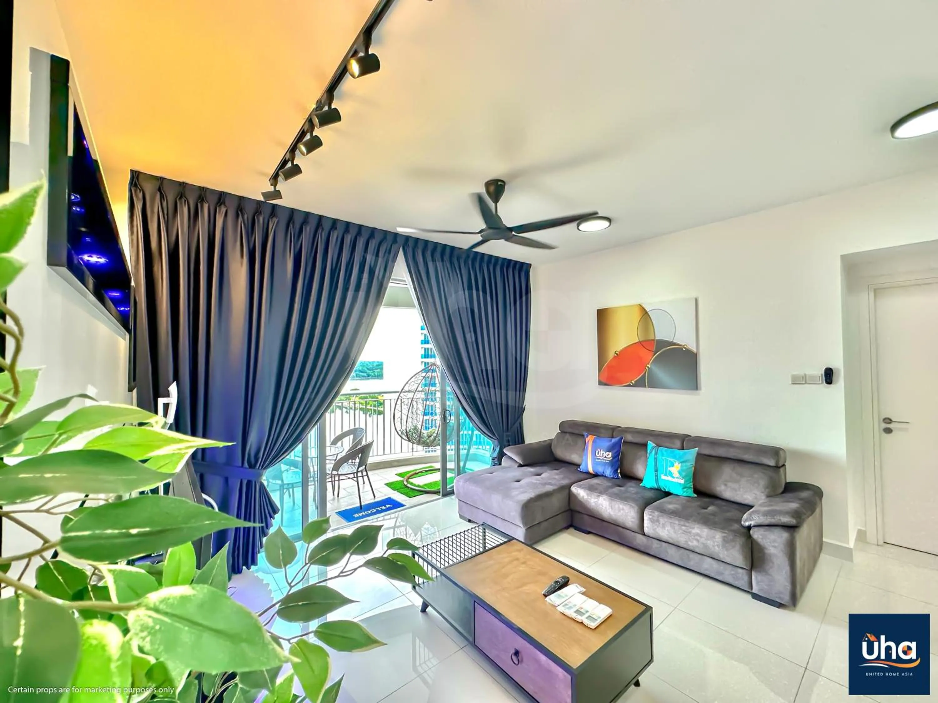 TV and multimedia in Teega Suites @ UHA