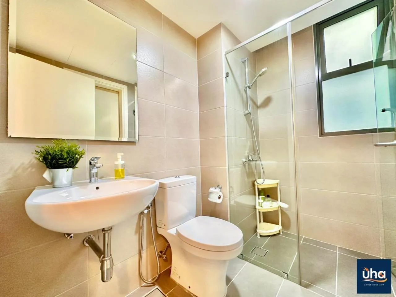 Shower in Teega Suites @ UHA