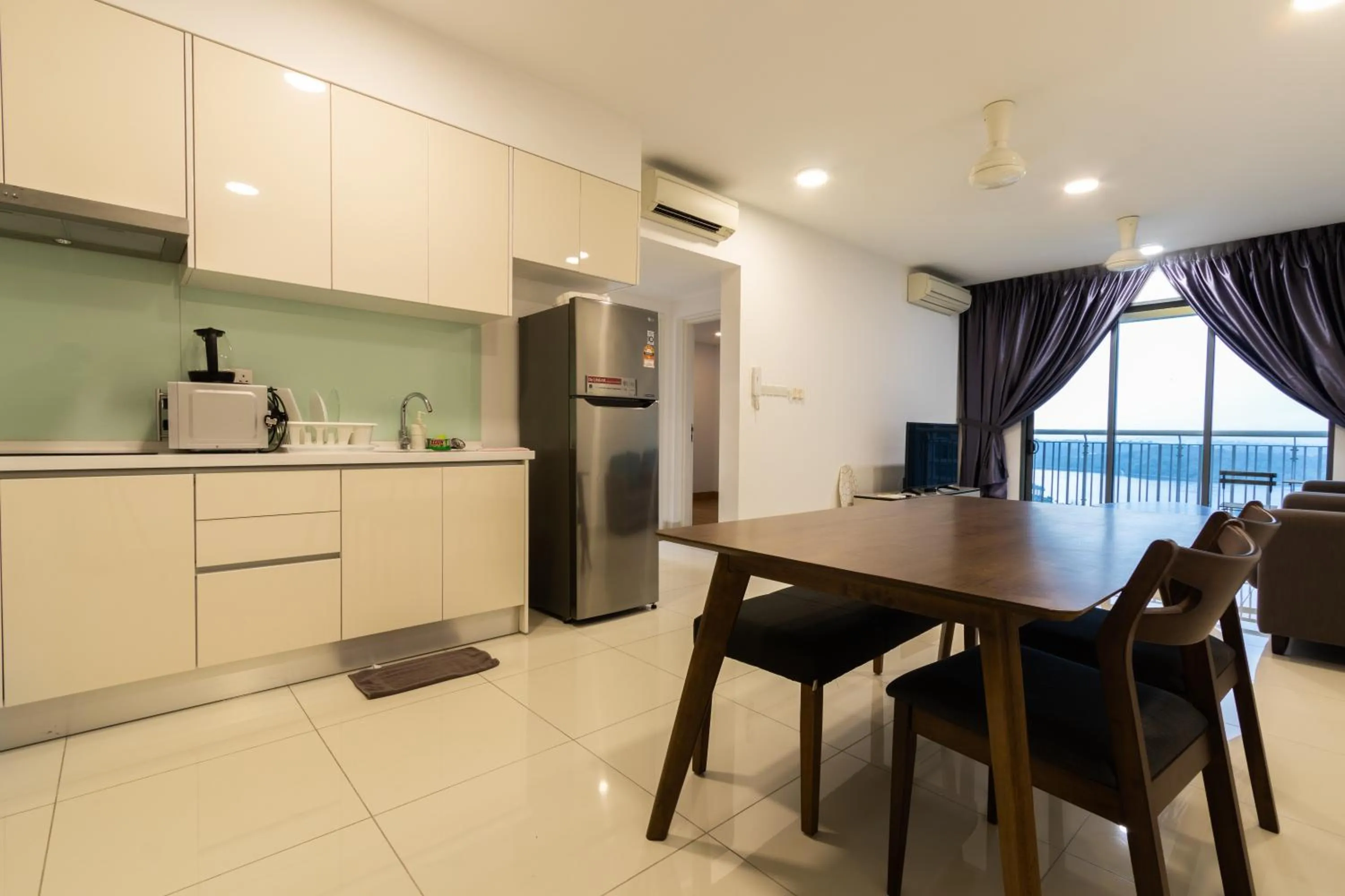 Dining area in Teega Suites @ UHA