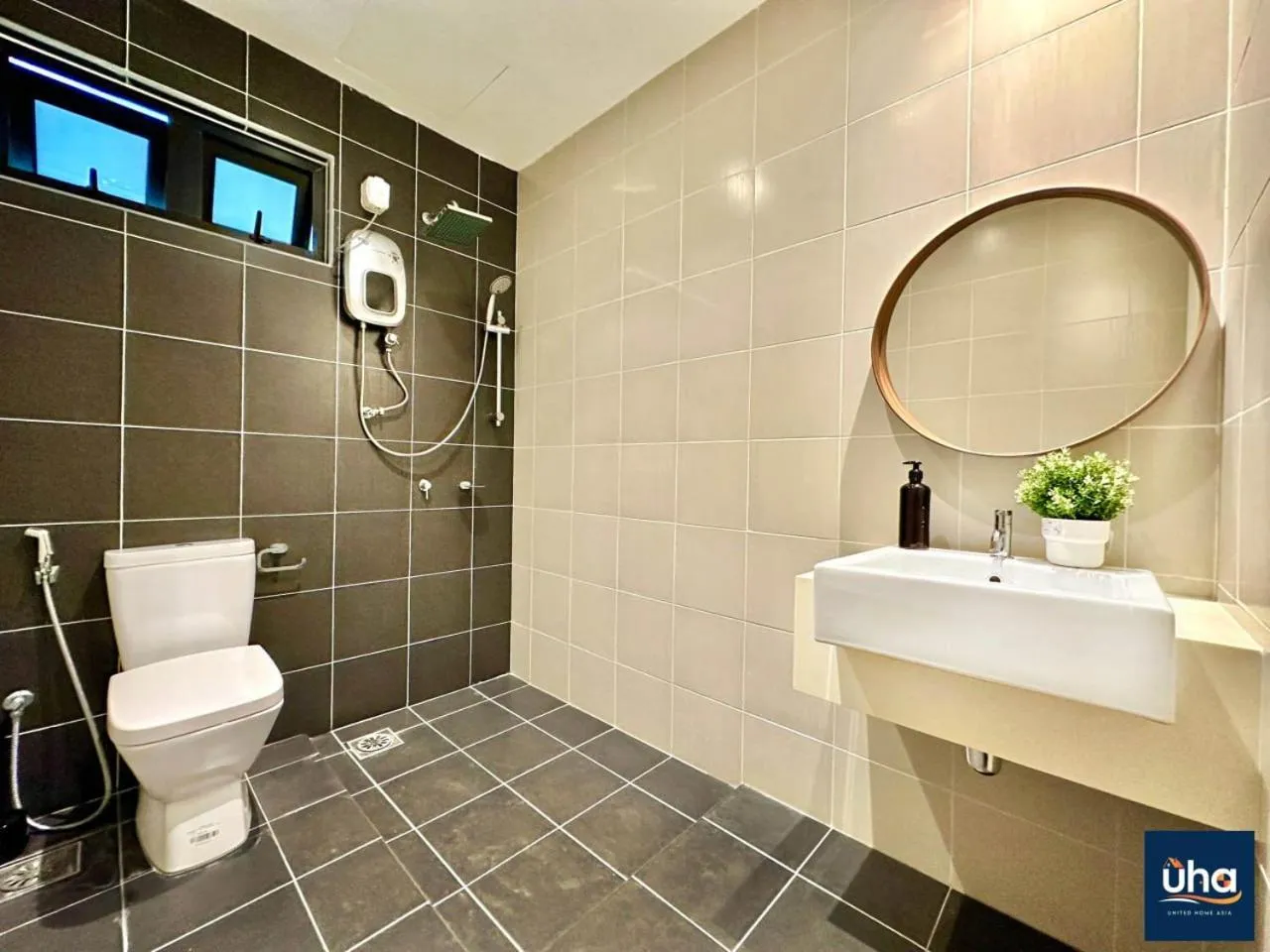 Shower in Meridin Medini Iskandar Puteri @ UHA