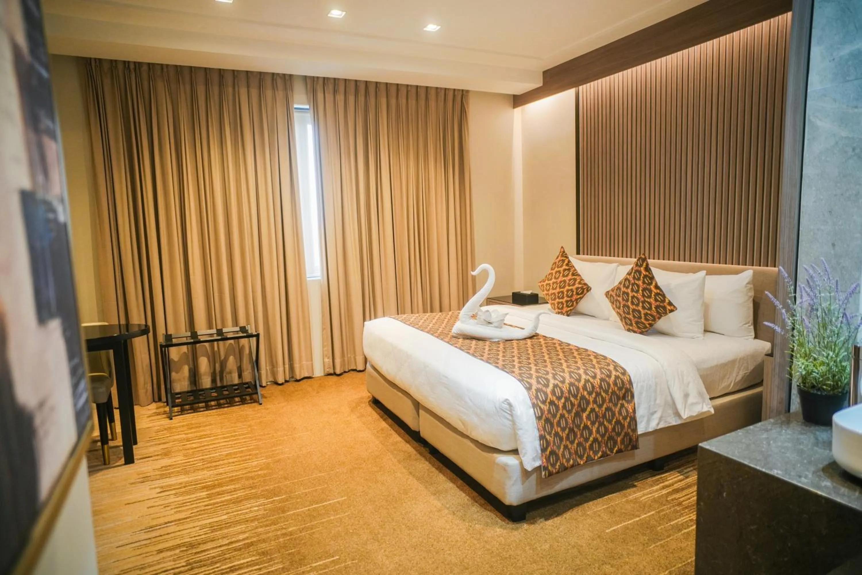 Bed in The Hotel Andrea