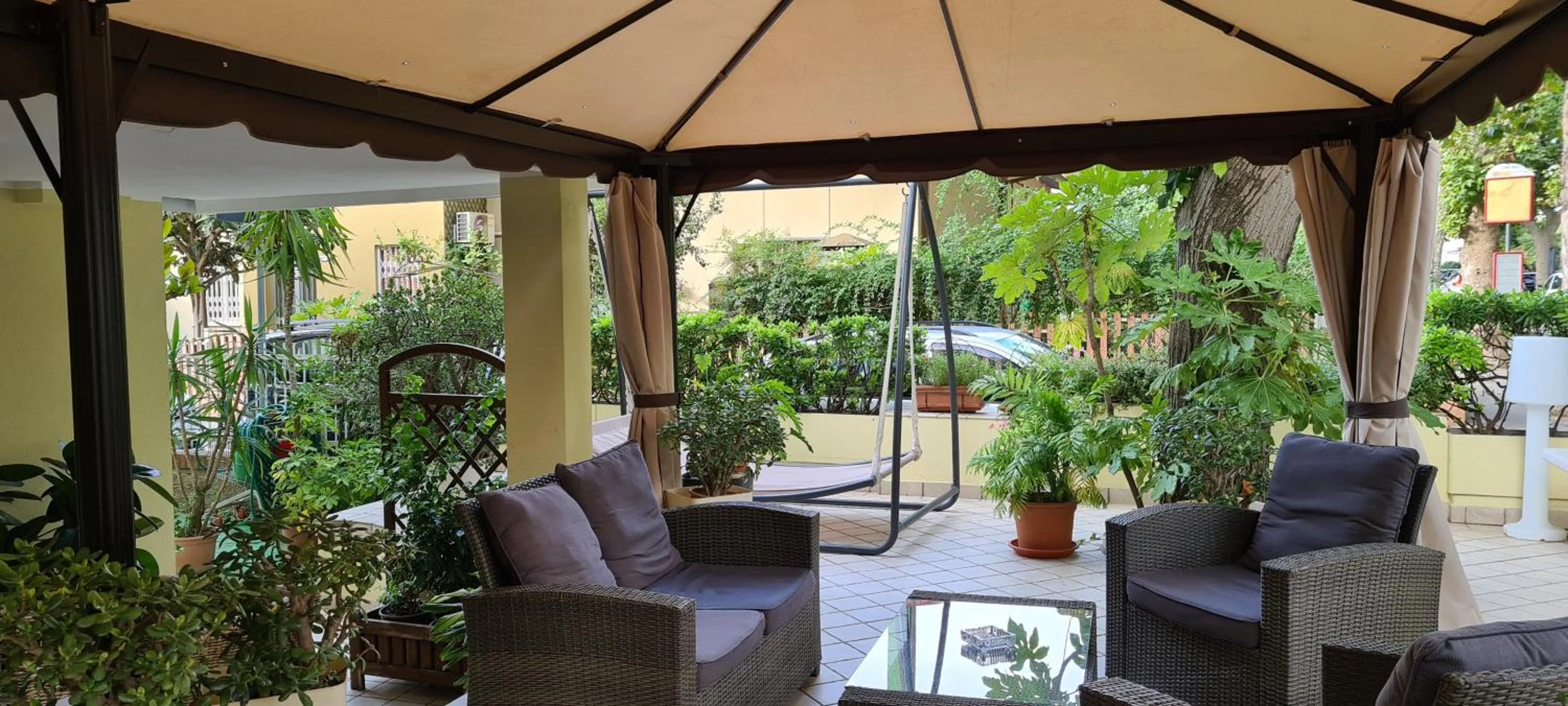 Patio in Hotel Beppe