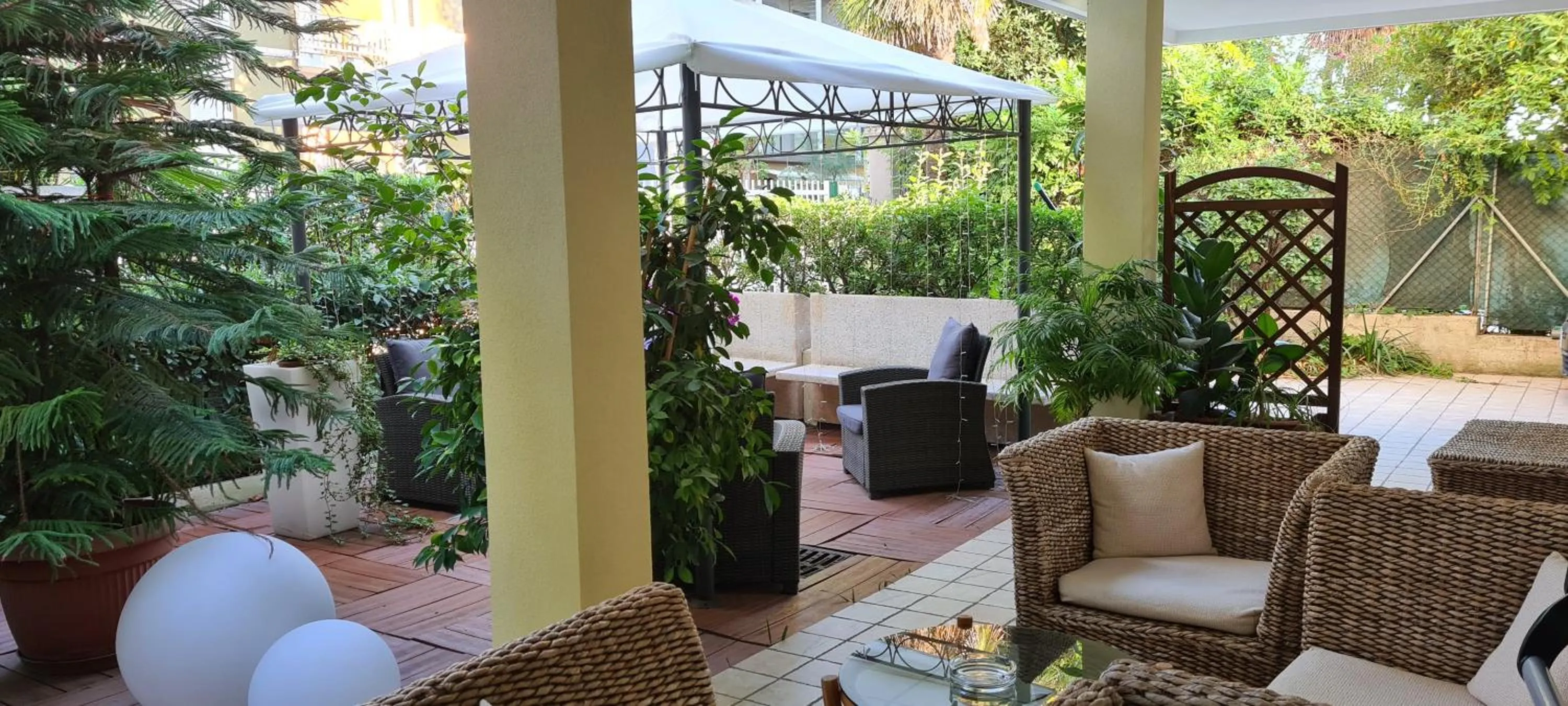 Patio in Hotel Beppe