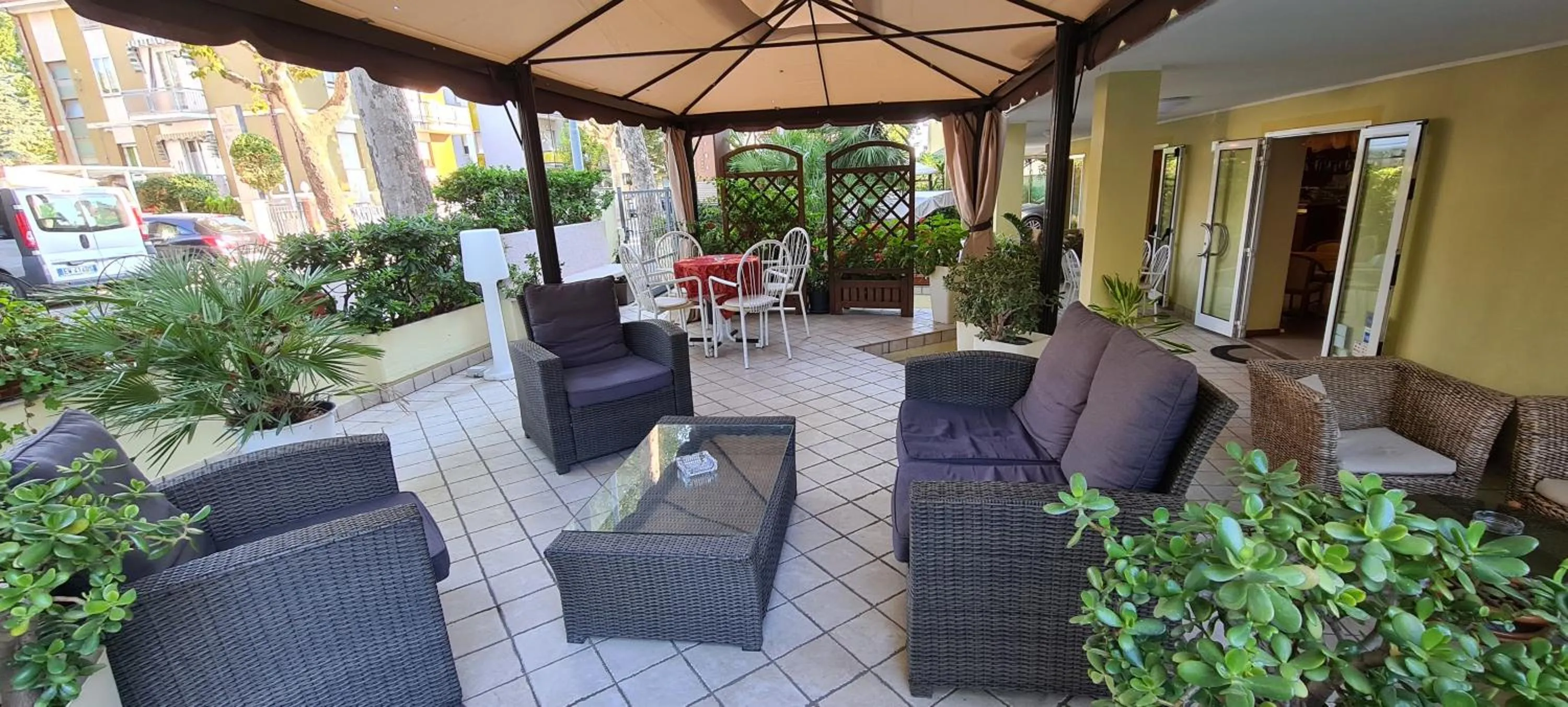 Patio in Hotel Beppe