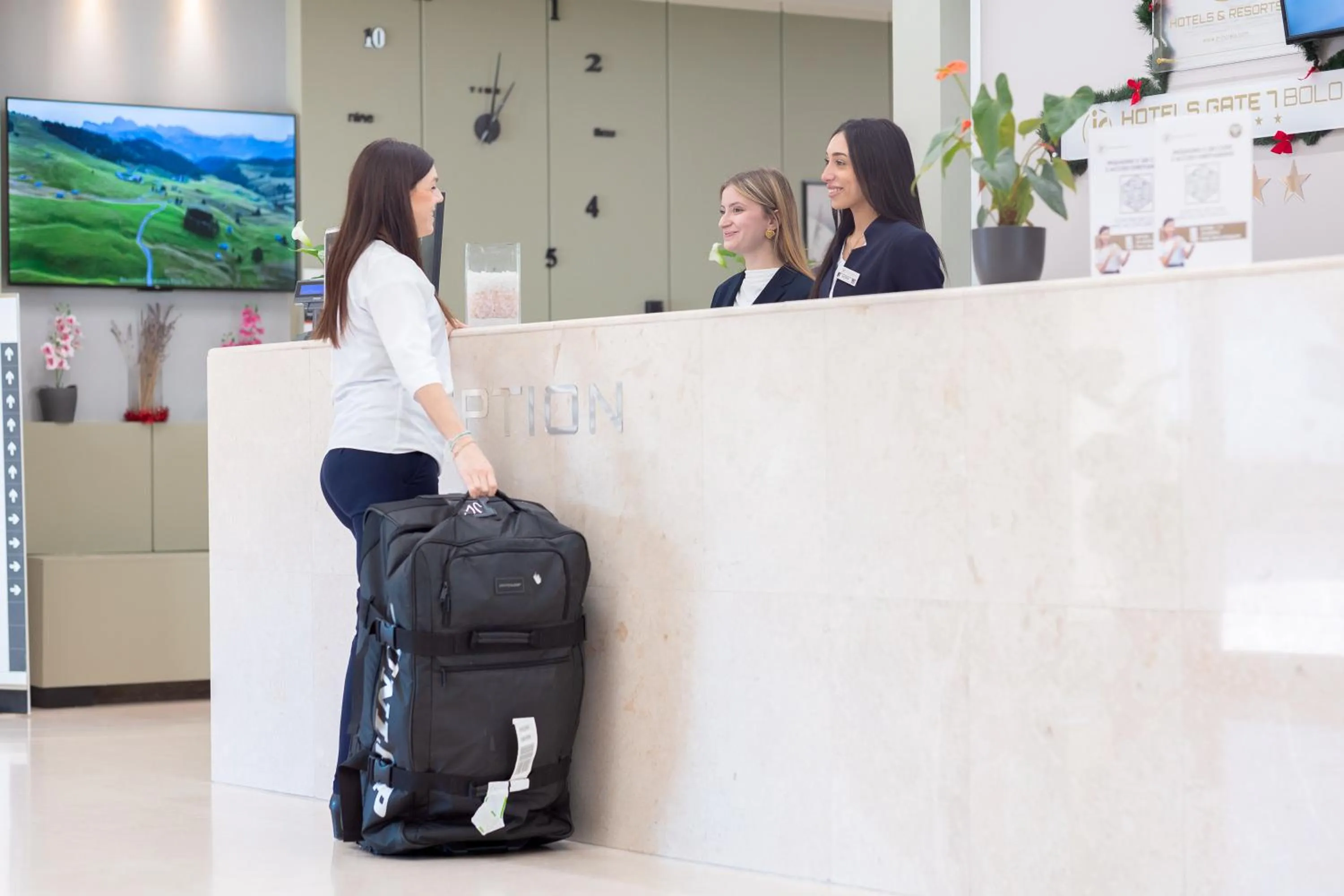 Lobby or reception in JR Hotels Gate 7 Bologna