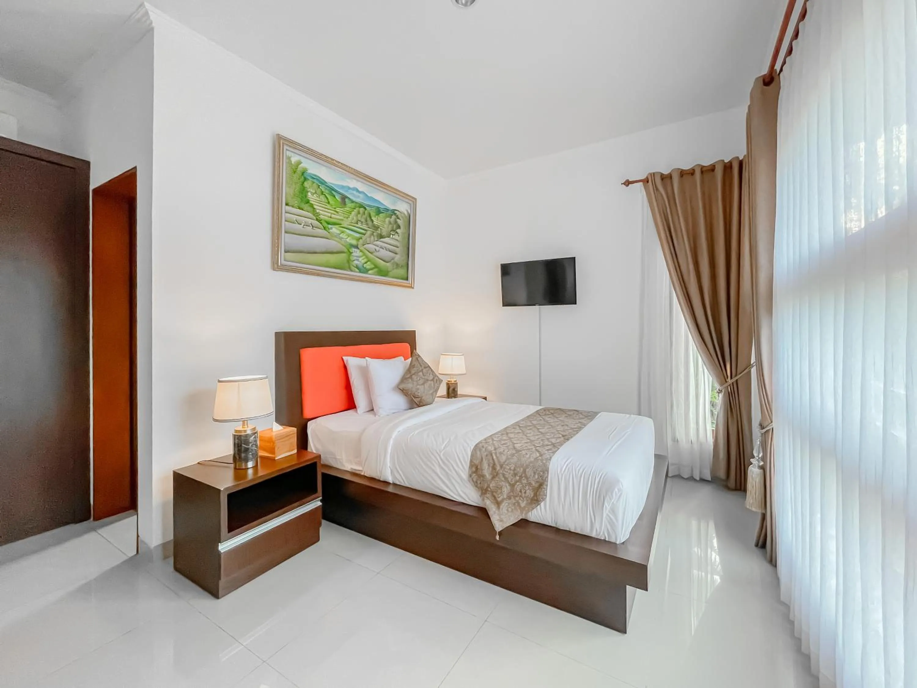 Bed in Kayangan Saba Villa